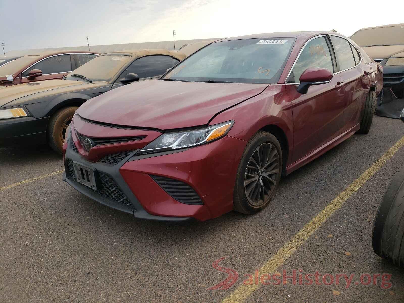 4T1B11HK1JU647739 2018 TOYOTA CAMRY