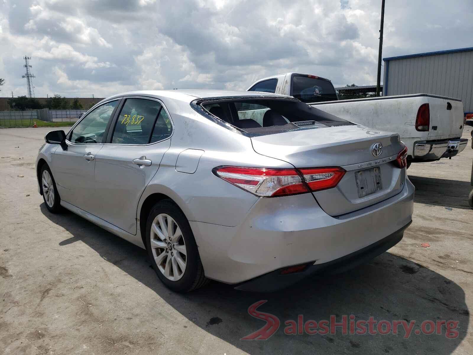 4T1B11HK4JU587746 2018 TOYOTA CAMRY