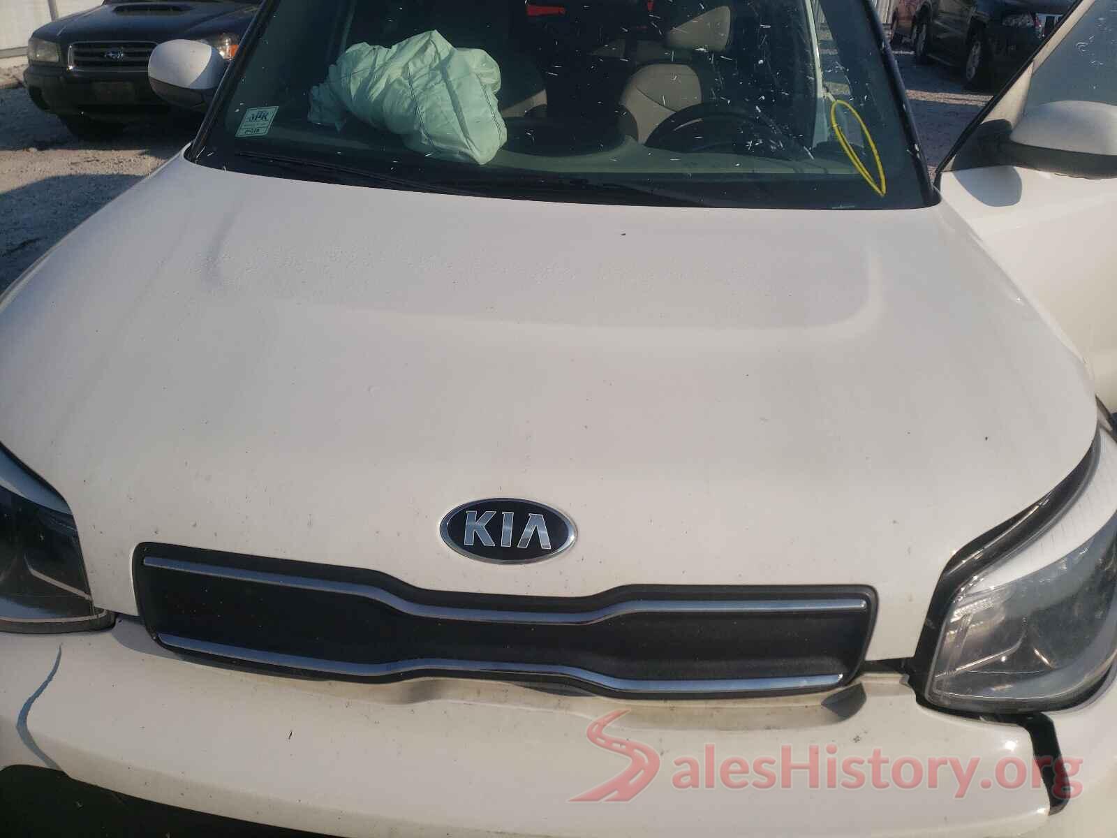 KNDJN2A27J7522697 2018 KIA SOUL