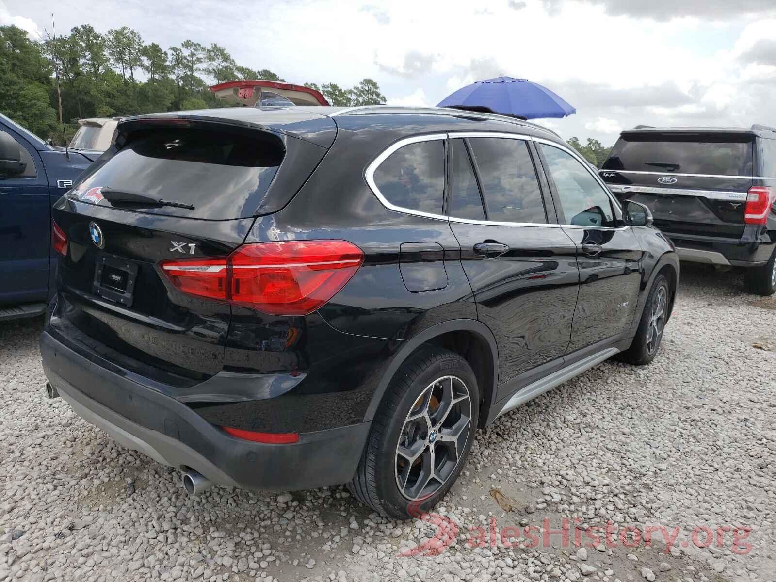 WBXHU7C33J5H39136 2018 BMW X1