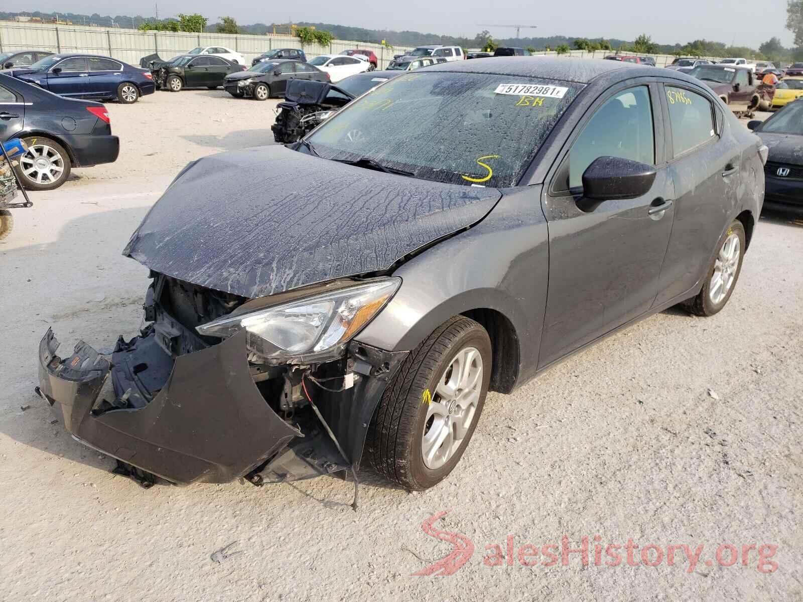 3MYDLBYV7JY327671 2018 TOYOTA YARIS