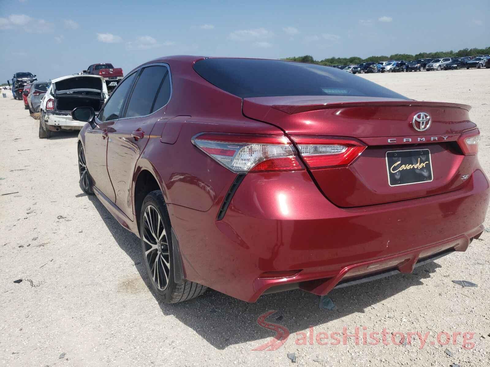 4T1B11HK4JU591392 2018 TOYOTA CAMRY