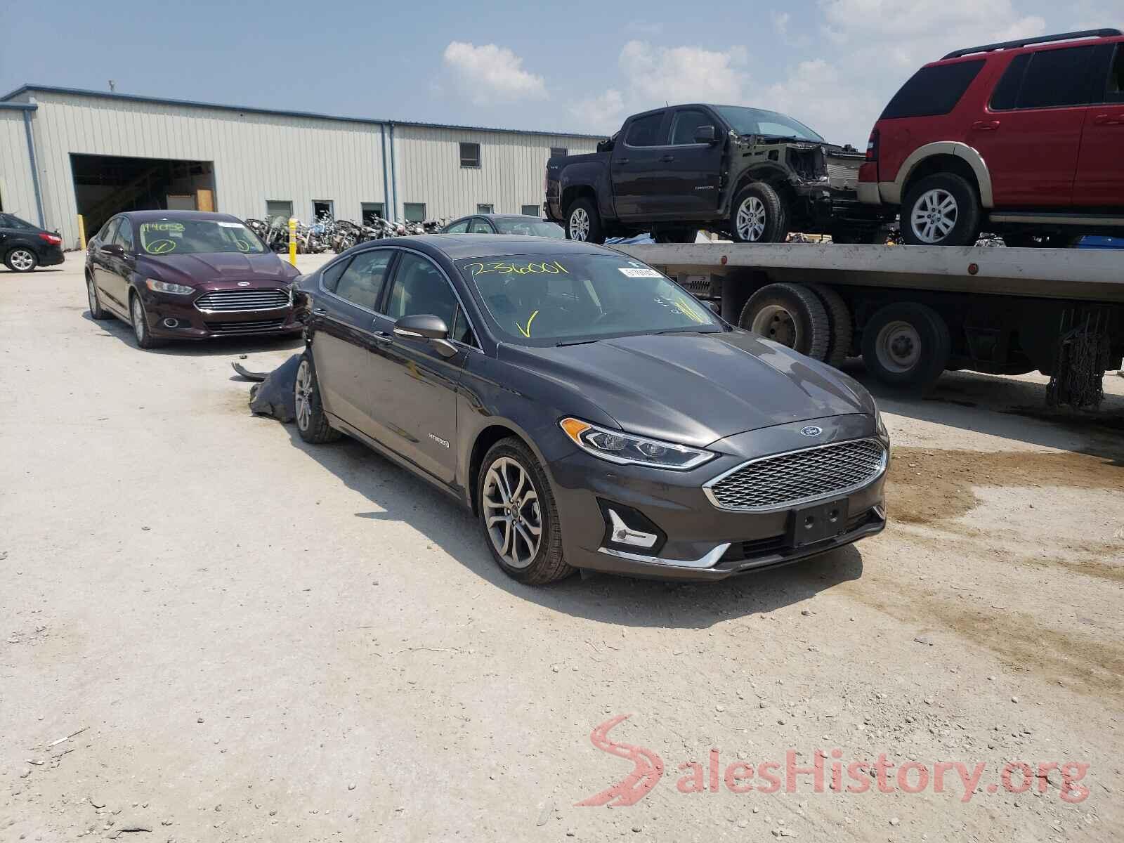 3FA6P0RU1KR236001 2019 FORD FUSION