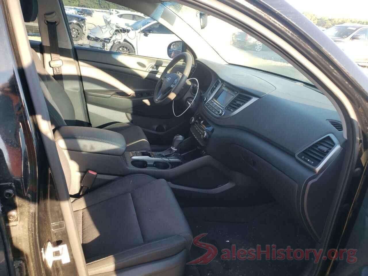 KM8J33A45HU272137 2017 HYUNDAI TUCSON