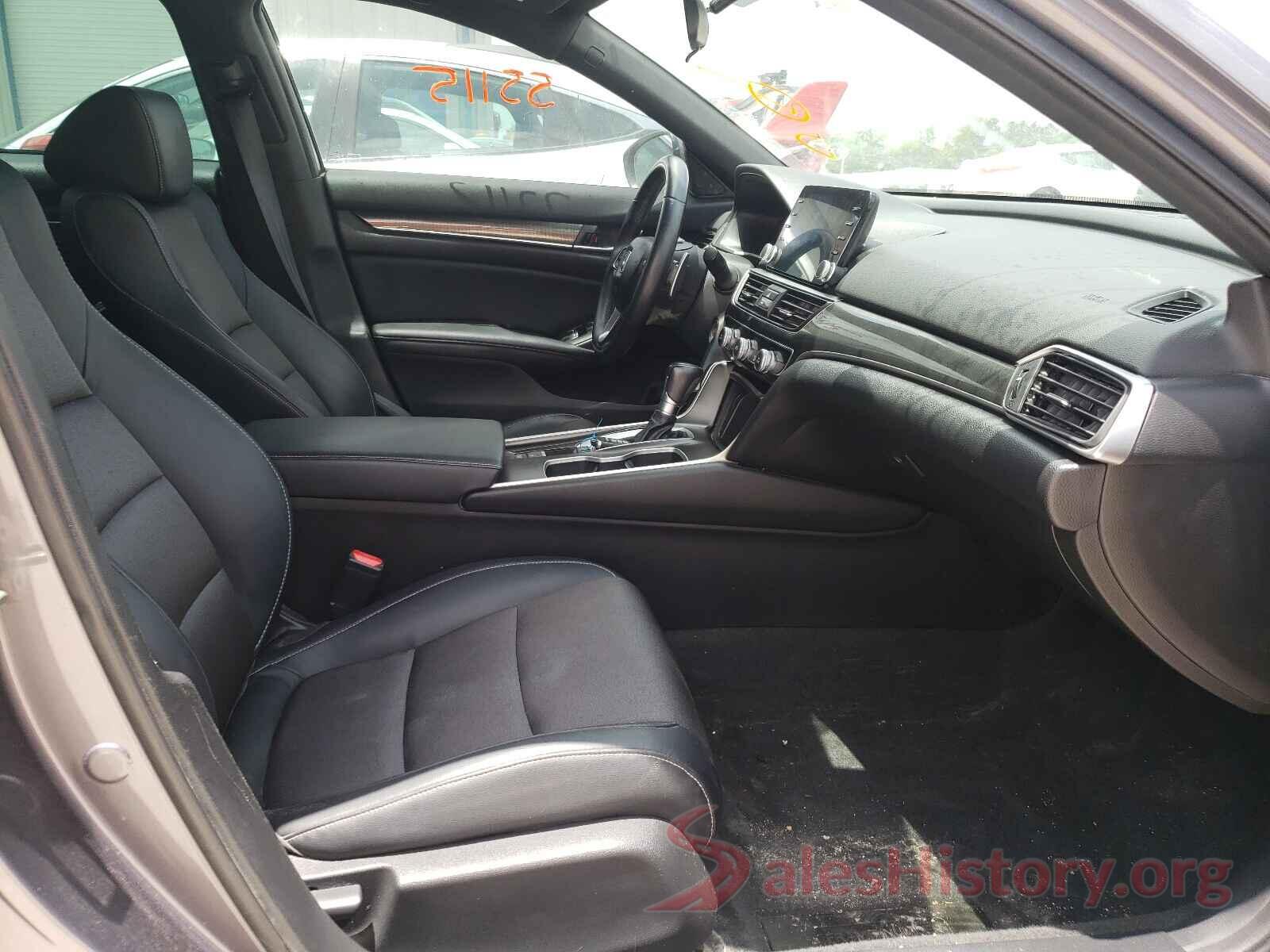 1HGCV1F31JA228253 2018 HONDA ACCORD