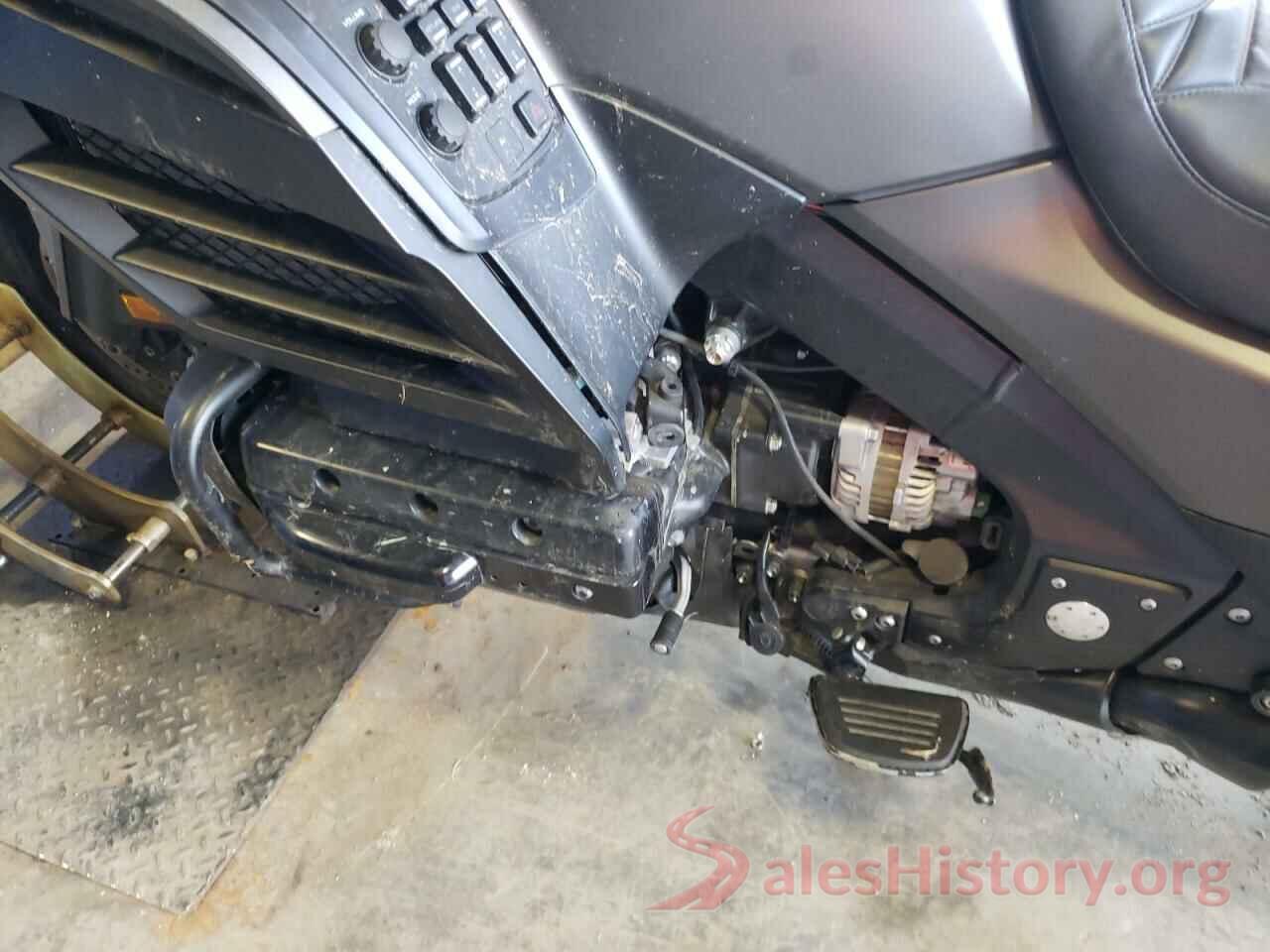 JH2SC6816GK300129 2016 HONDA GL CYCLE