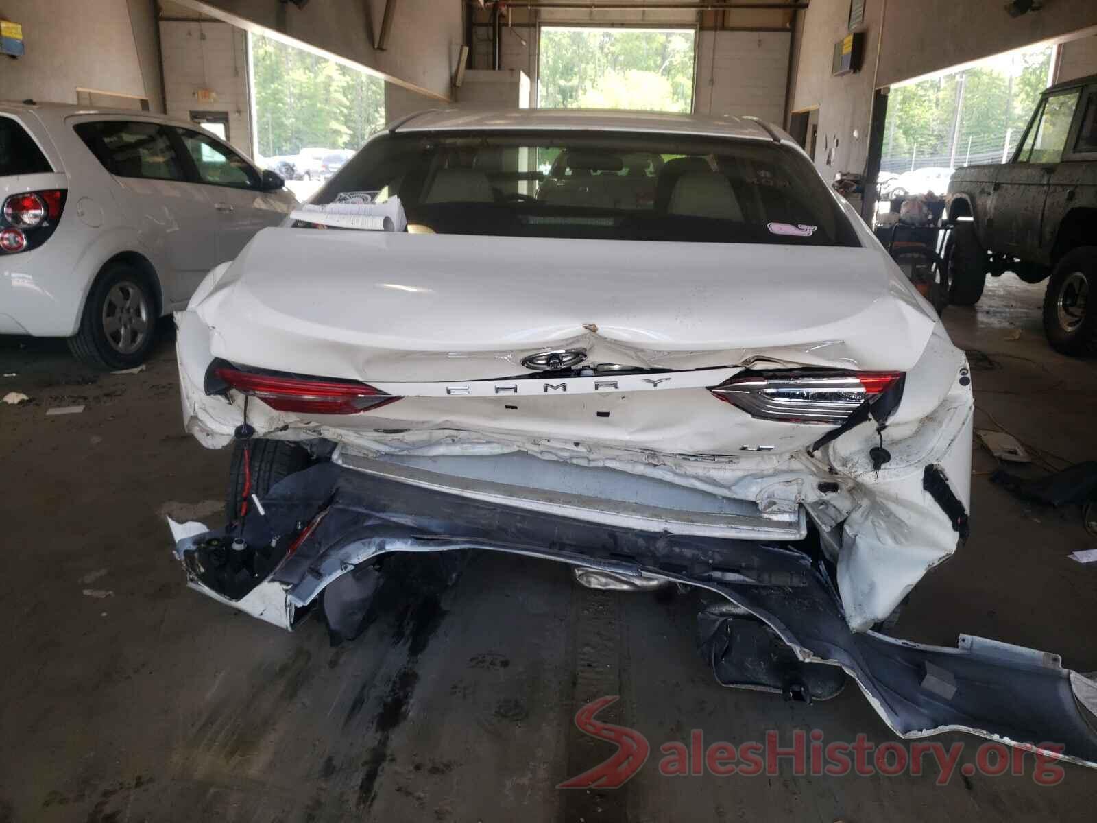 JTNB11HK6J3029824 2018 TOYOTA CAMRY