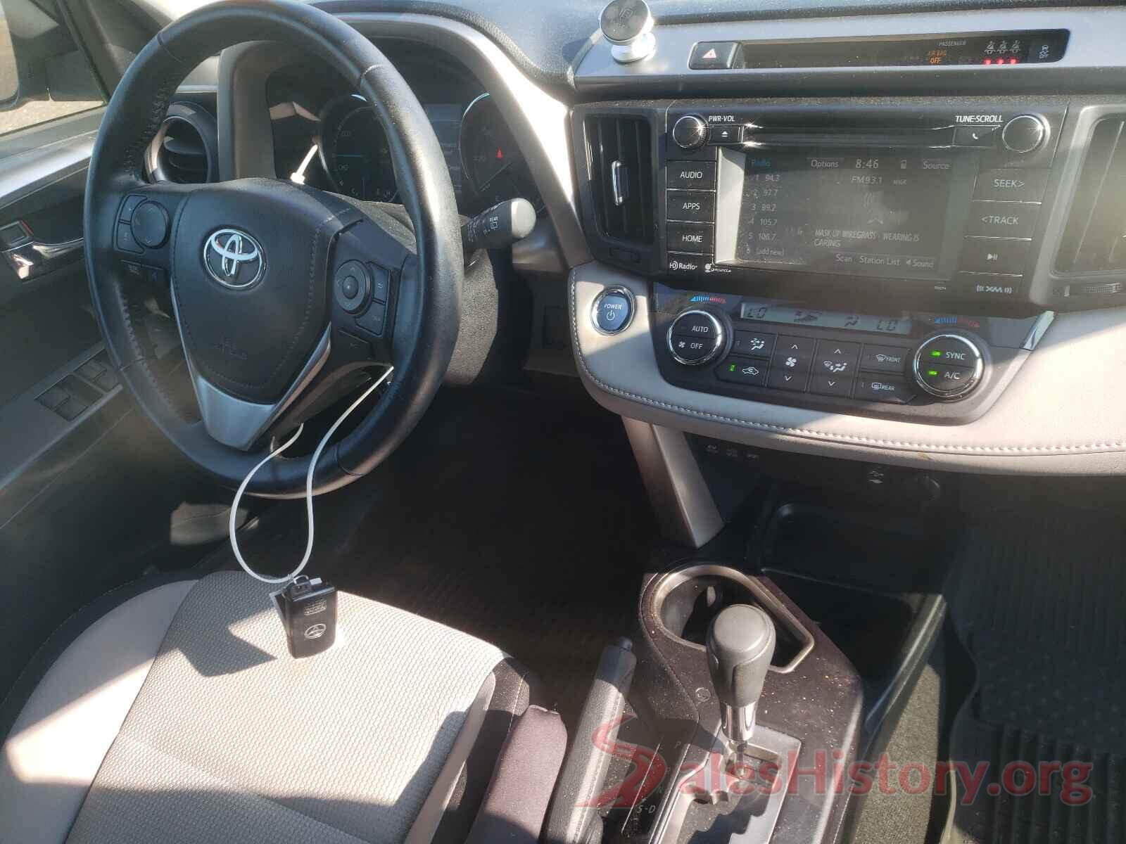 JTMRJREV8HD068998 2017 TOYOTA RAV4