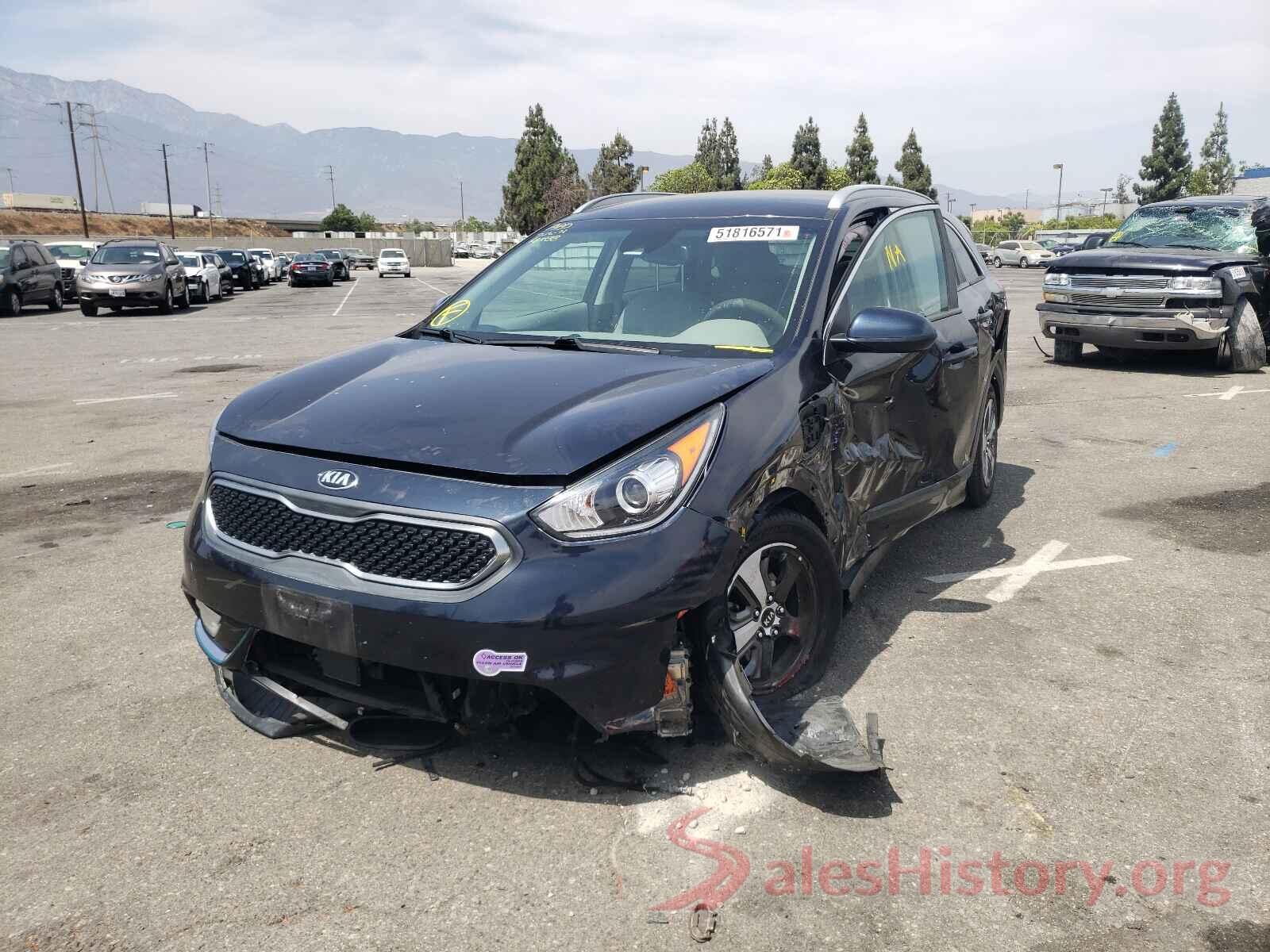 KNDCM3LD8J5202459 2018 KIA NIRO