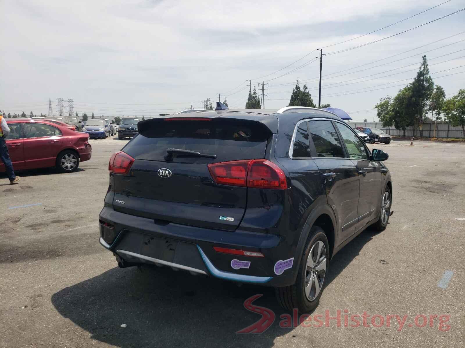 KNDCM3LD8J5202459 2018 KIA NIRO