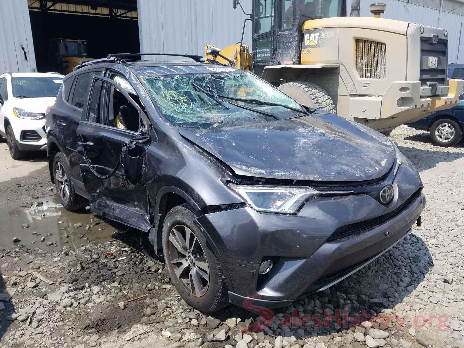 JTMRFREV8HD218254 2017 TOYOTA RAV4