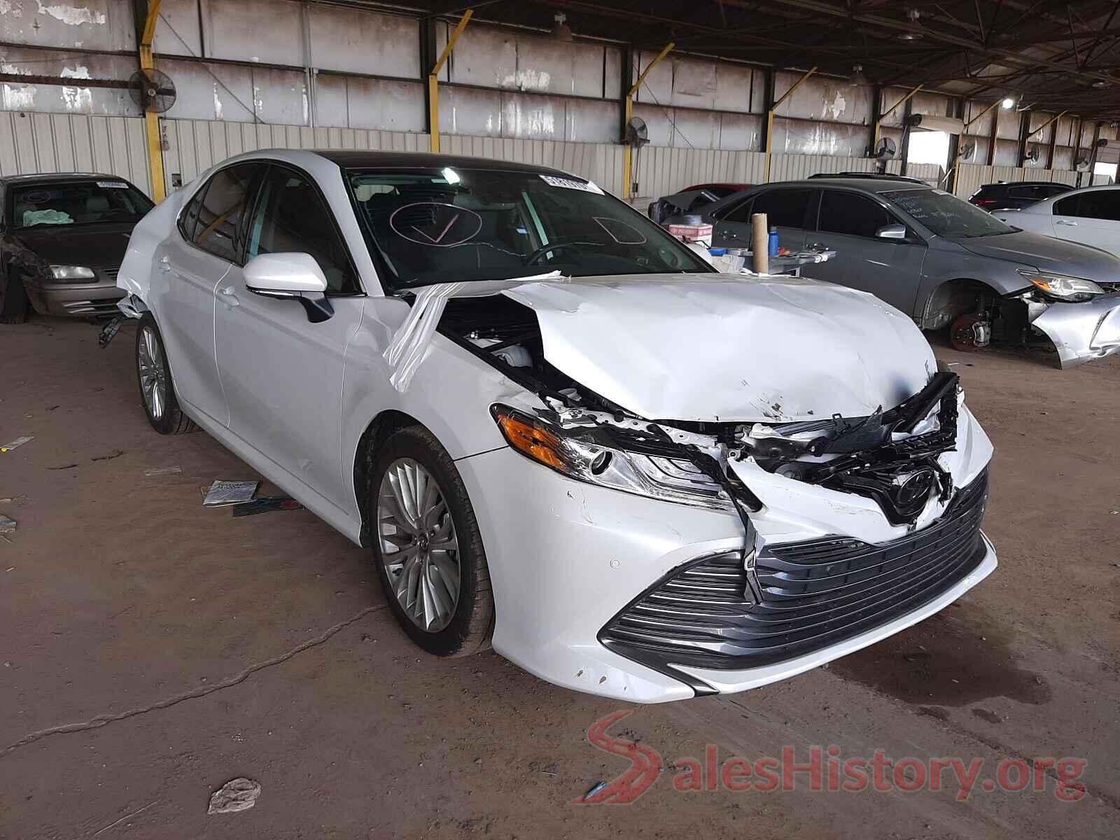 4T1B11HKXKU716106 2019 TOYOTA CAMRY