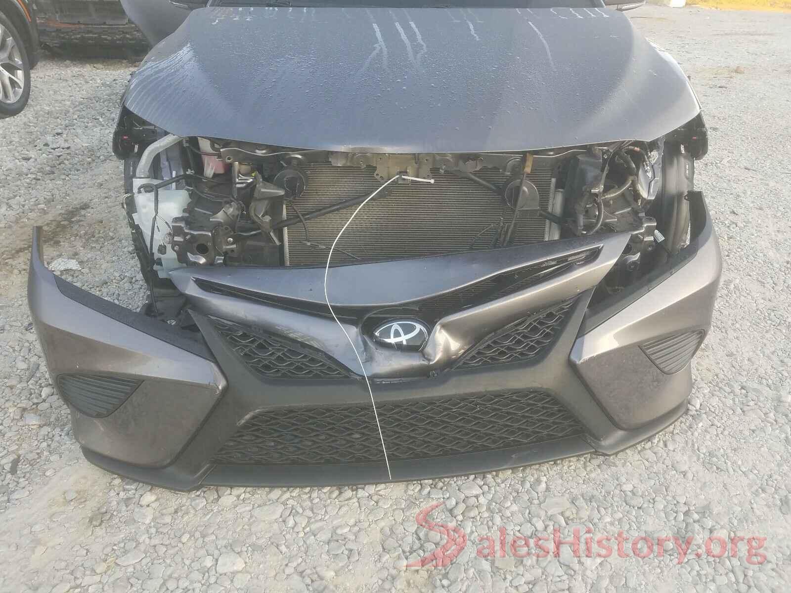 4T1B11HK0JU536308 2018 TOYOTA CAMRY