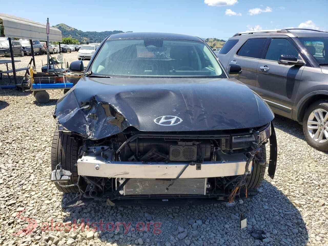 2024 HYUNDAI IONIQ VIN KM8KN4DEXRU263167, rear view