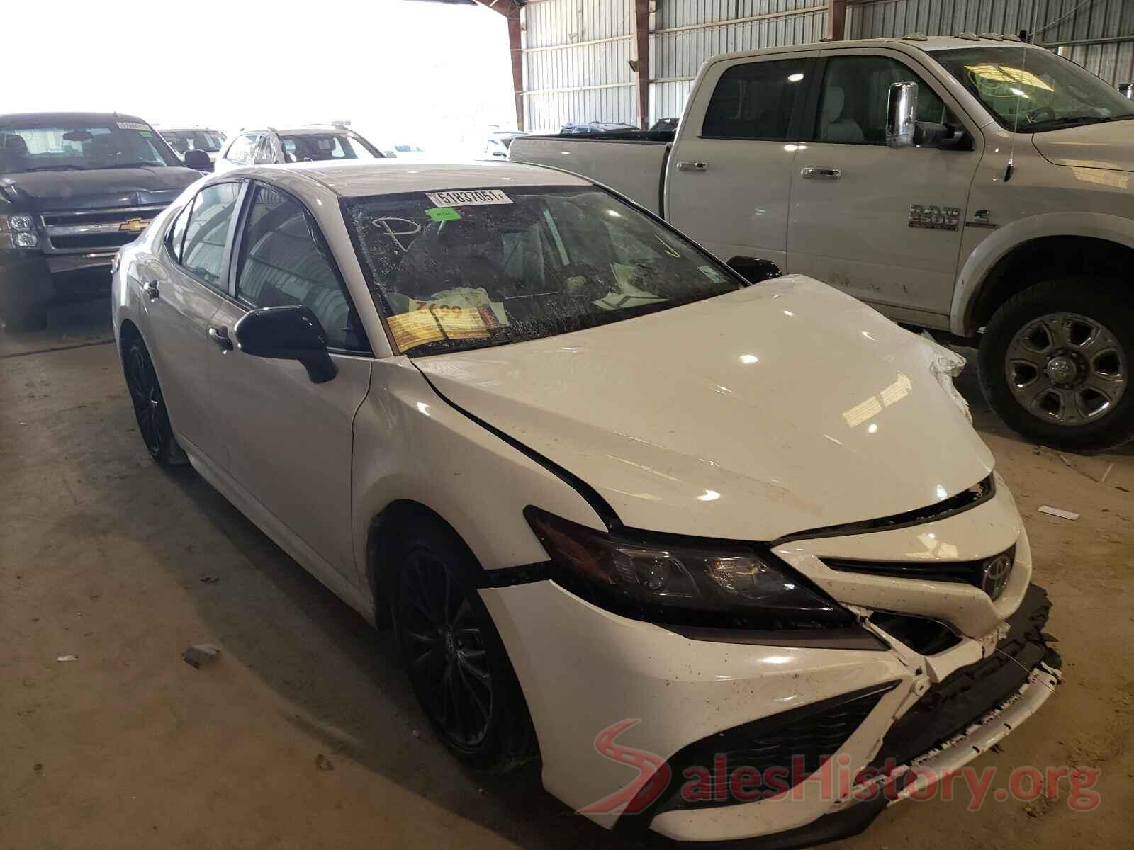 4T1G11AK1MU410026 2021 TOYOTA CAMRY