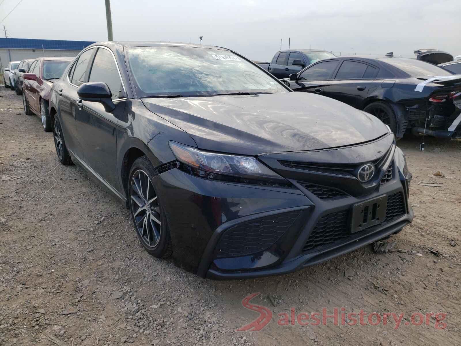 4T1G11AK8MU421816 2021 TOYOTA CAMRY