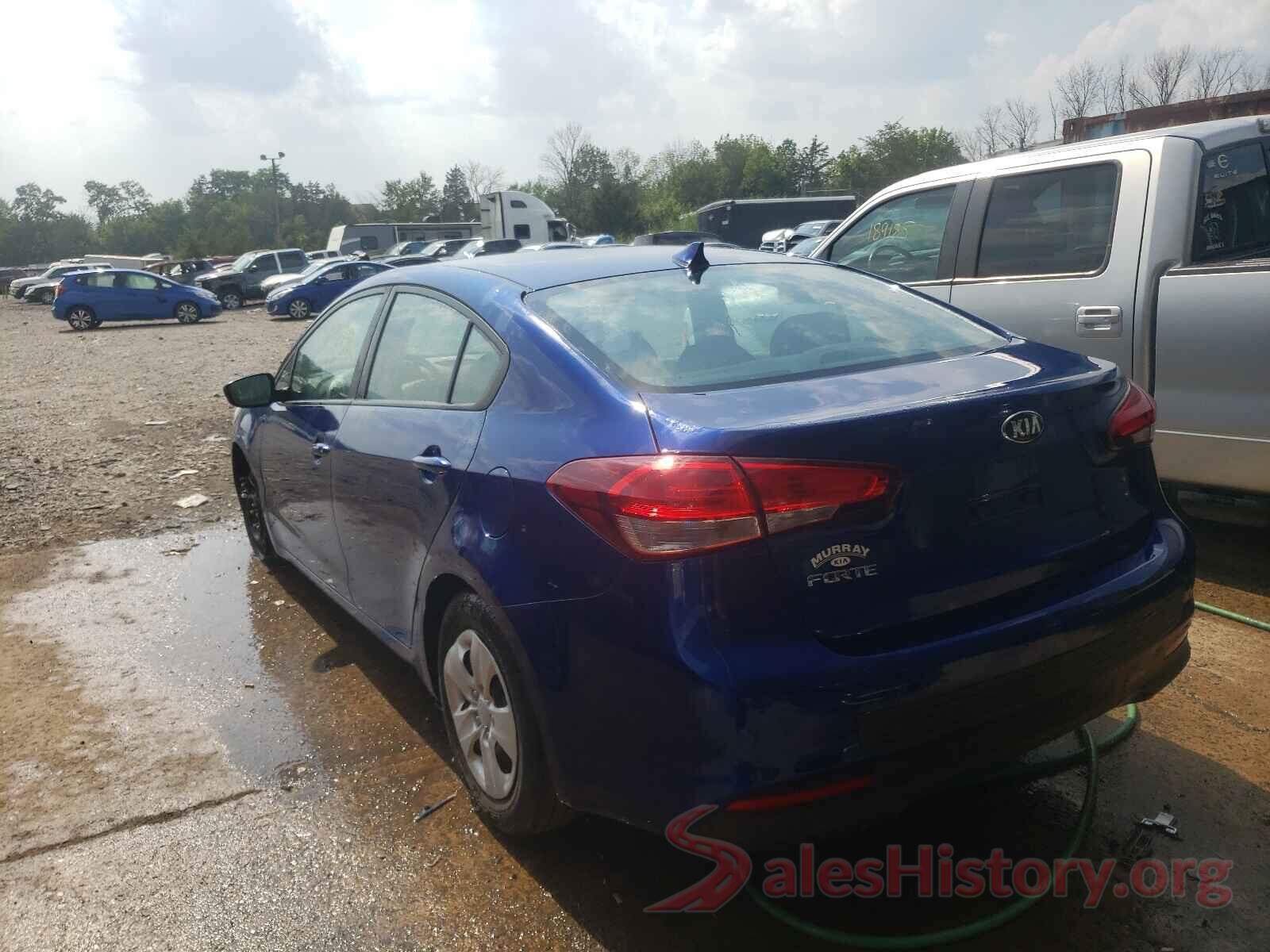 3KPFK4A79HE160565 2017 KIA FORTE