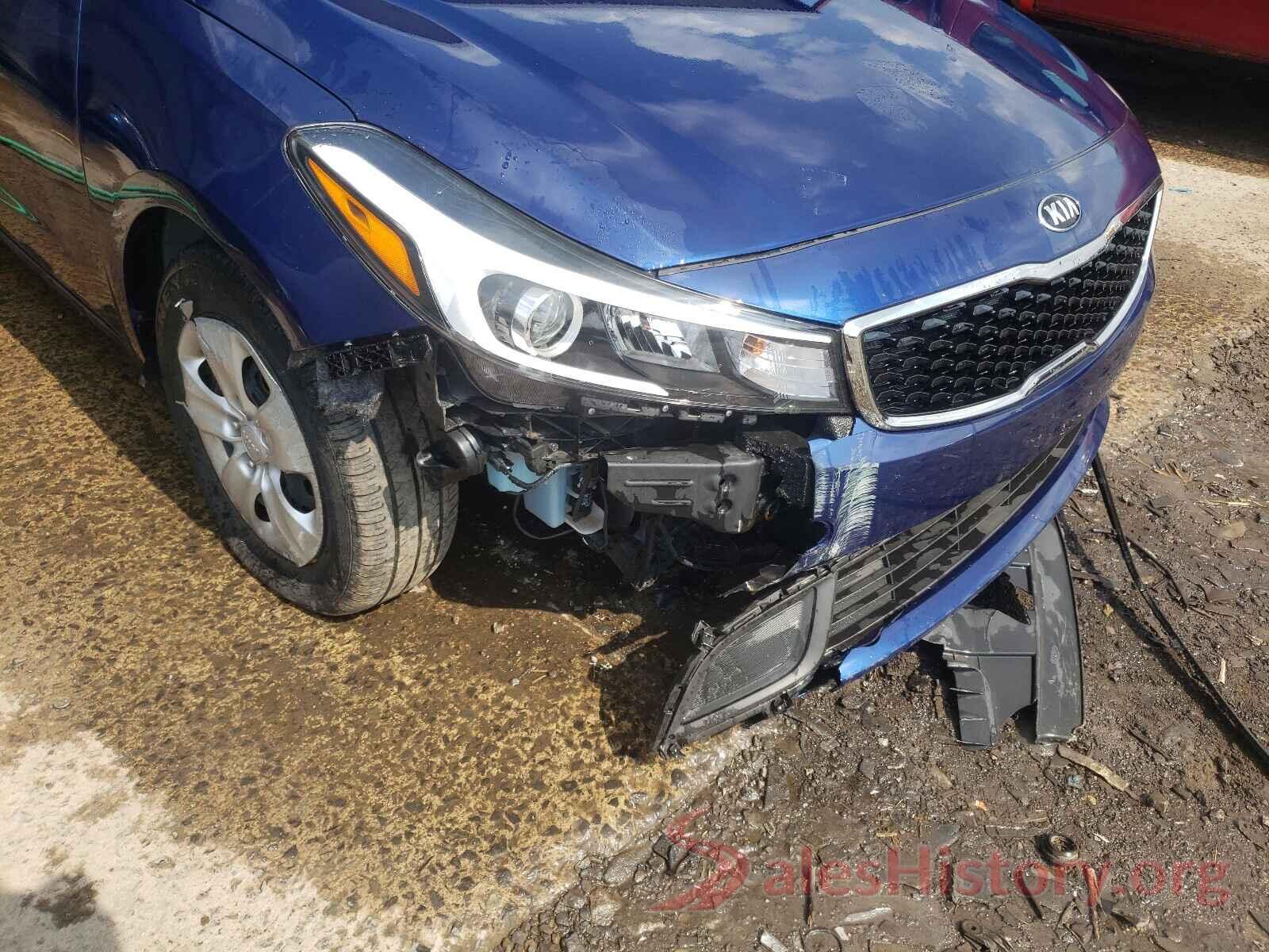 3KPFK4A79HE160565 2017 KIA FORTE