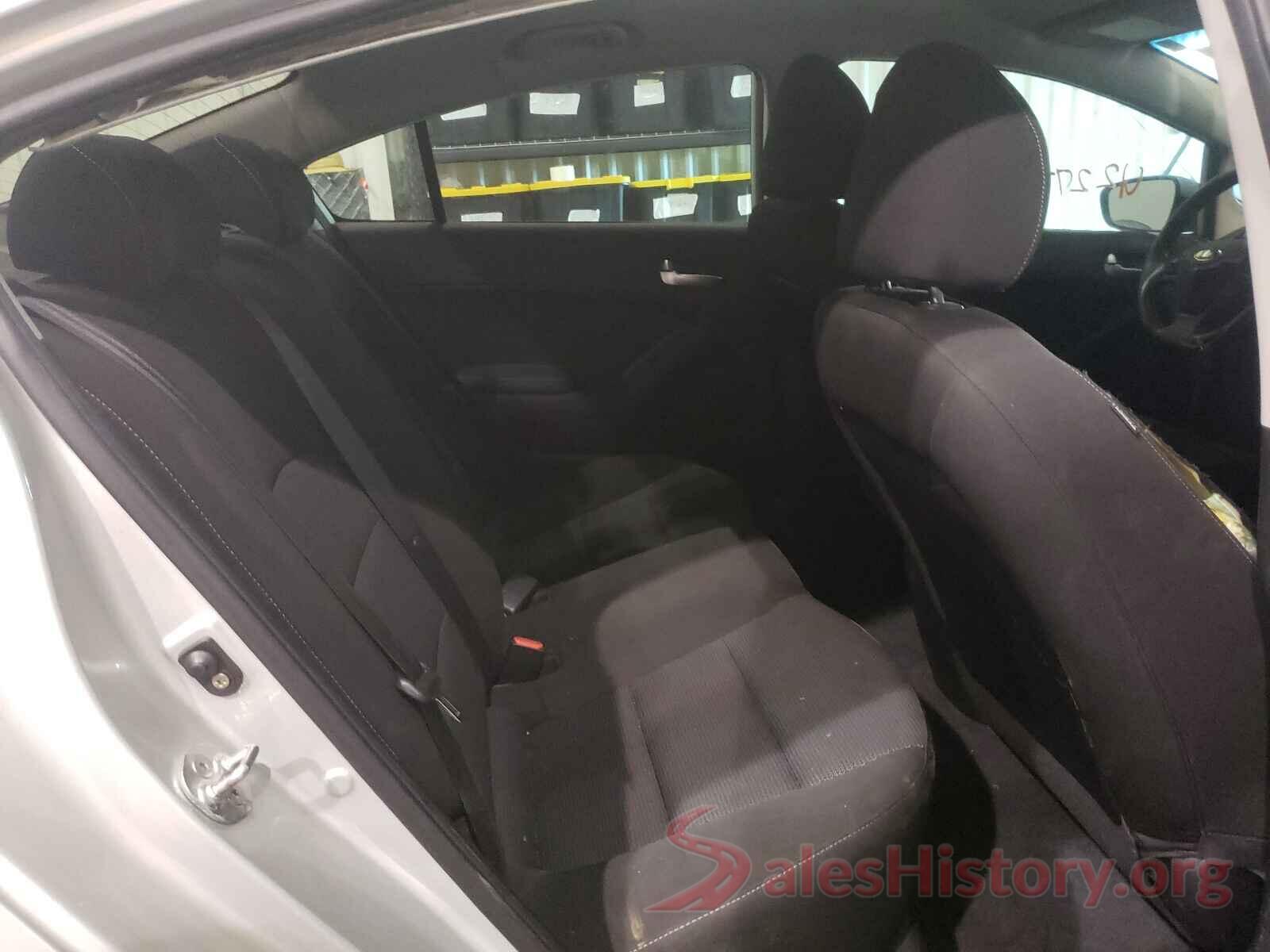 3KPFK4A78JE249470 2018 KIA FORTE