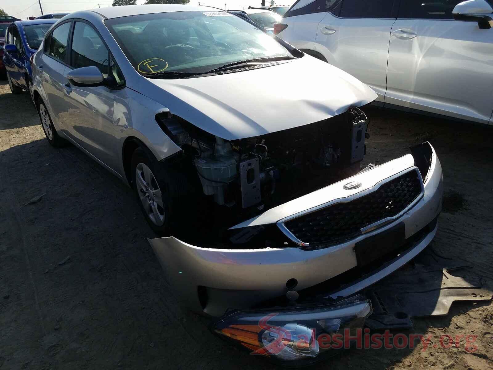 3KPFK4A79JE262065 2018 KIA FORTE