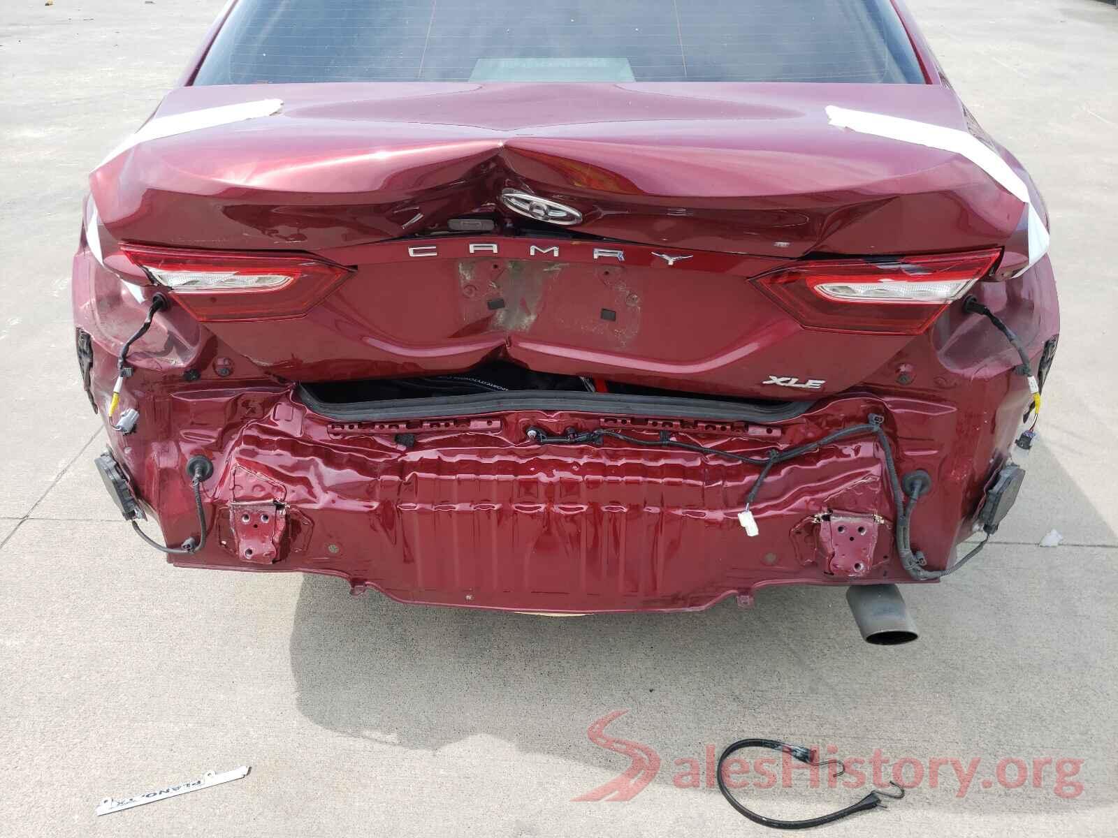 4T1B11HKXJU551270 2018 TOYOTA CAMRY