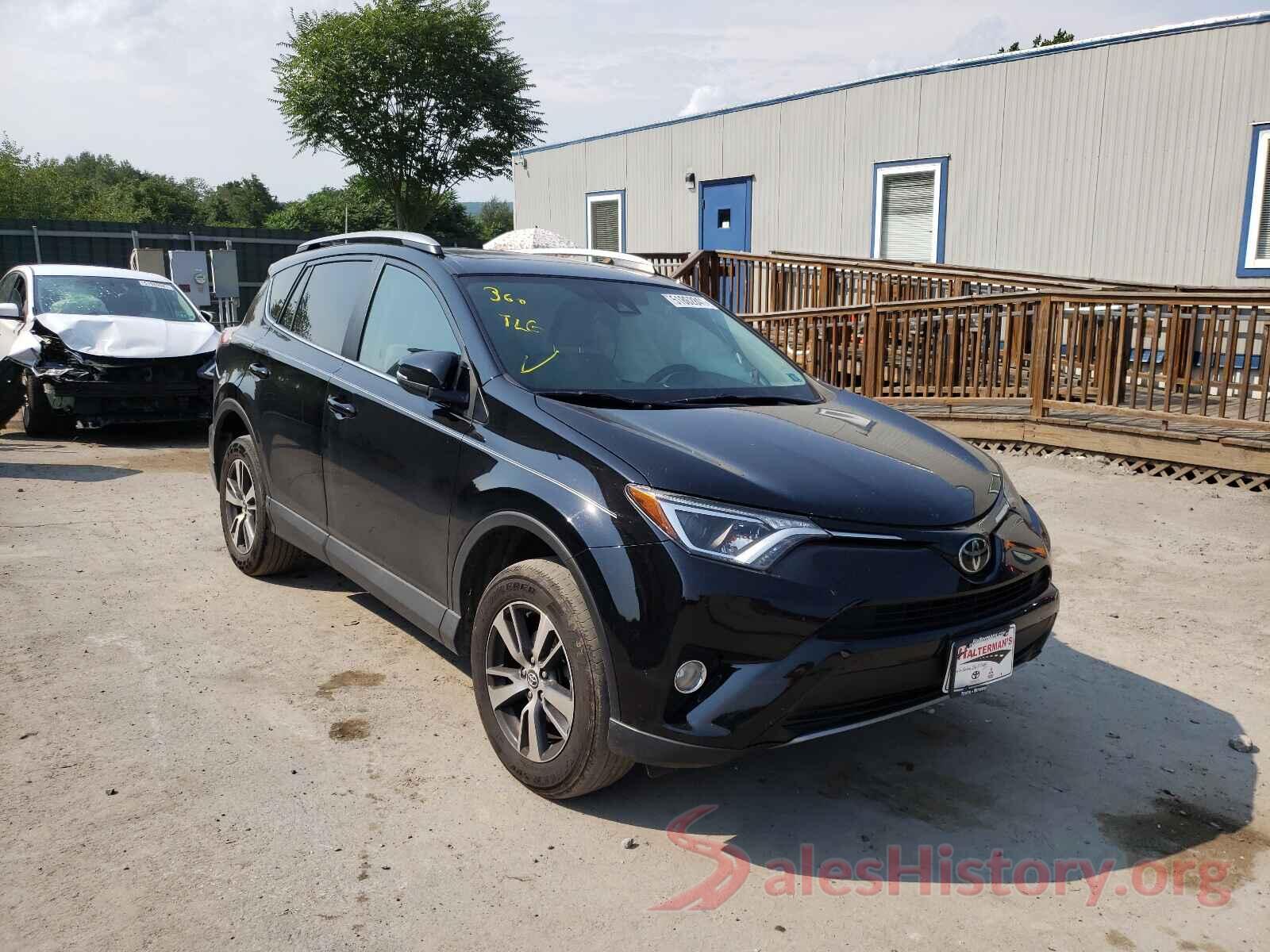 2T3RFREV3HW576932 2017 TOYOTA RAV4