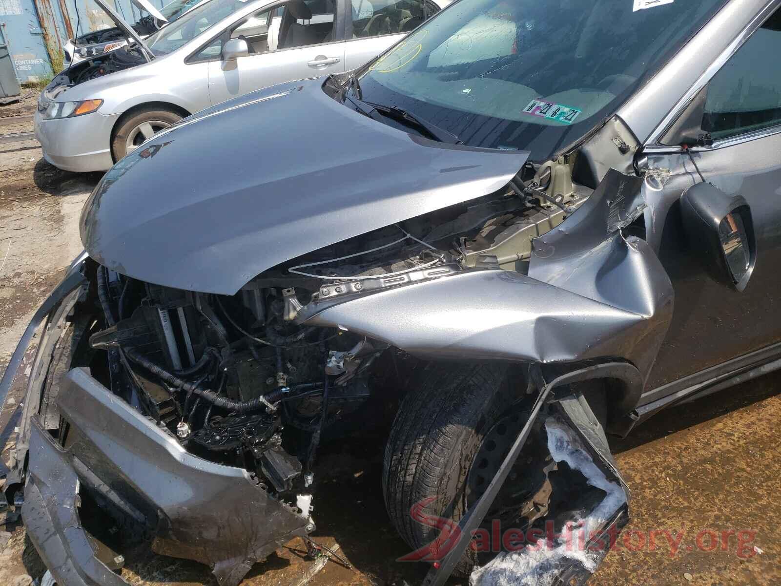 5N1AT2MM5HC790647 2017 NISSAN ROGUE