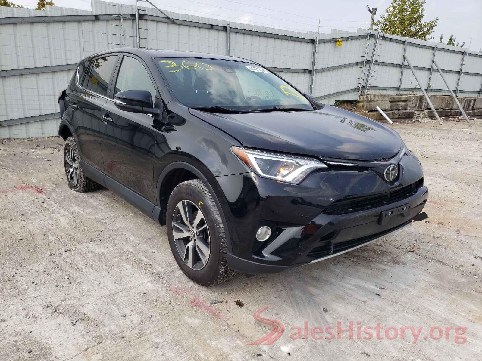 2T3RFREV7JW702263 2018 TOYOTA RAV4