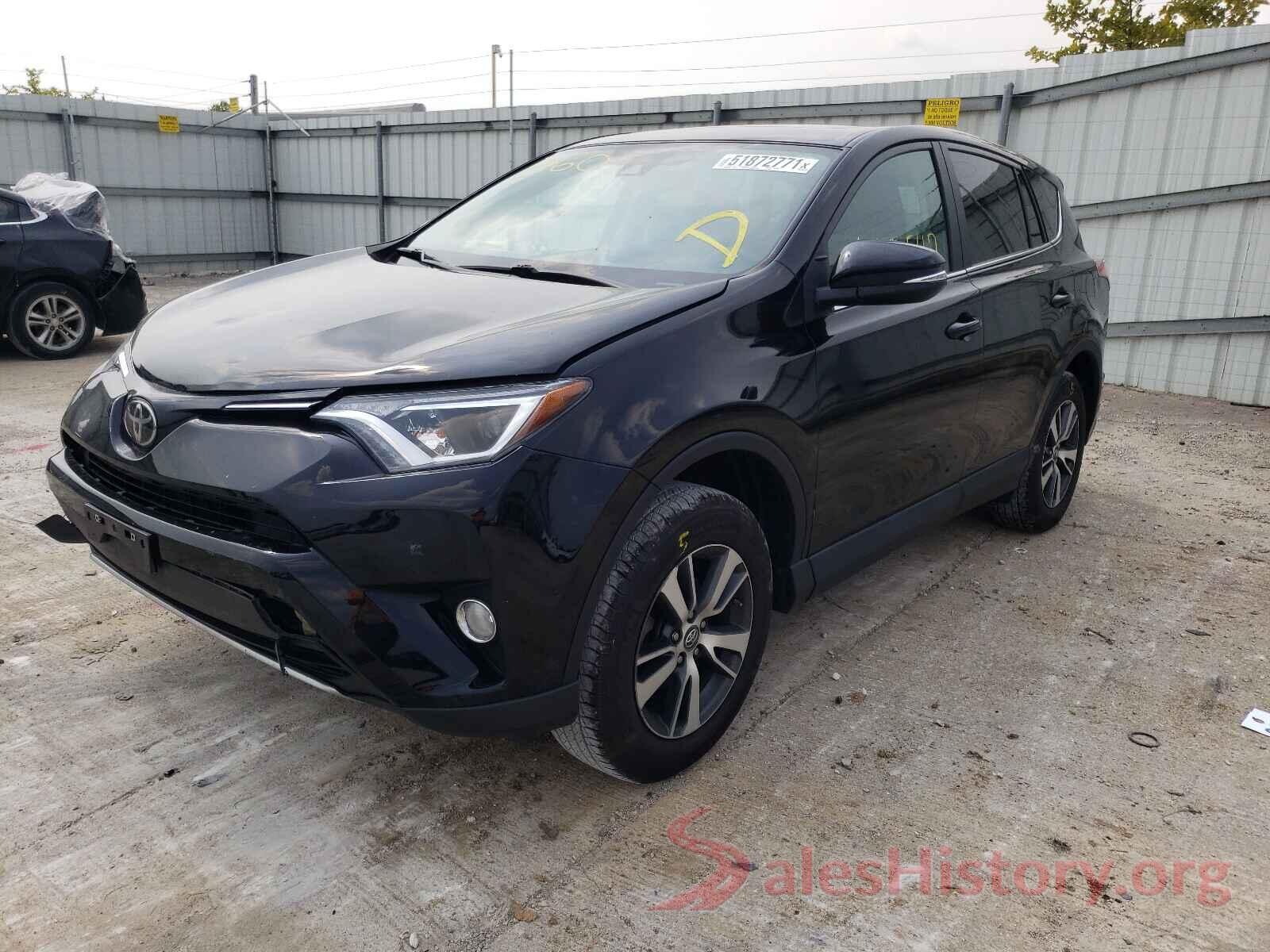 2T3RFREV7JW702263 2018 TOYOTA RAV4