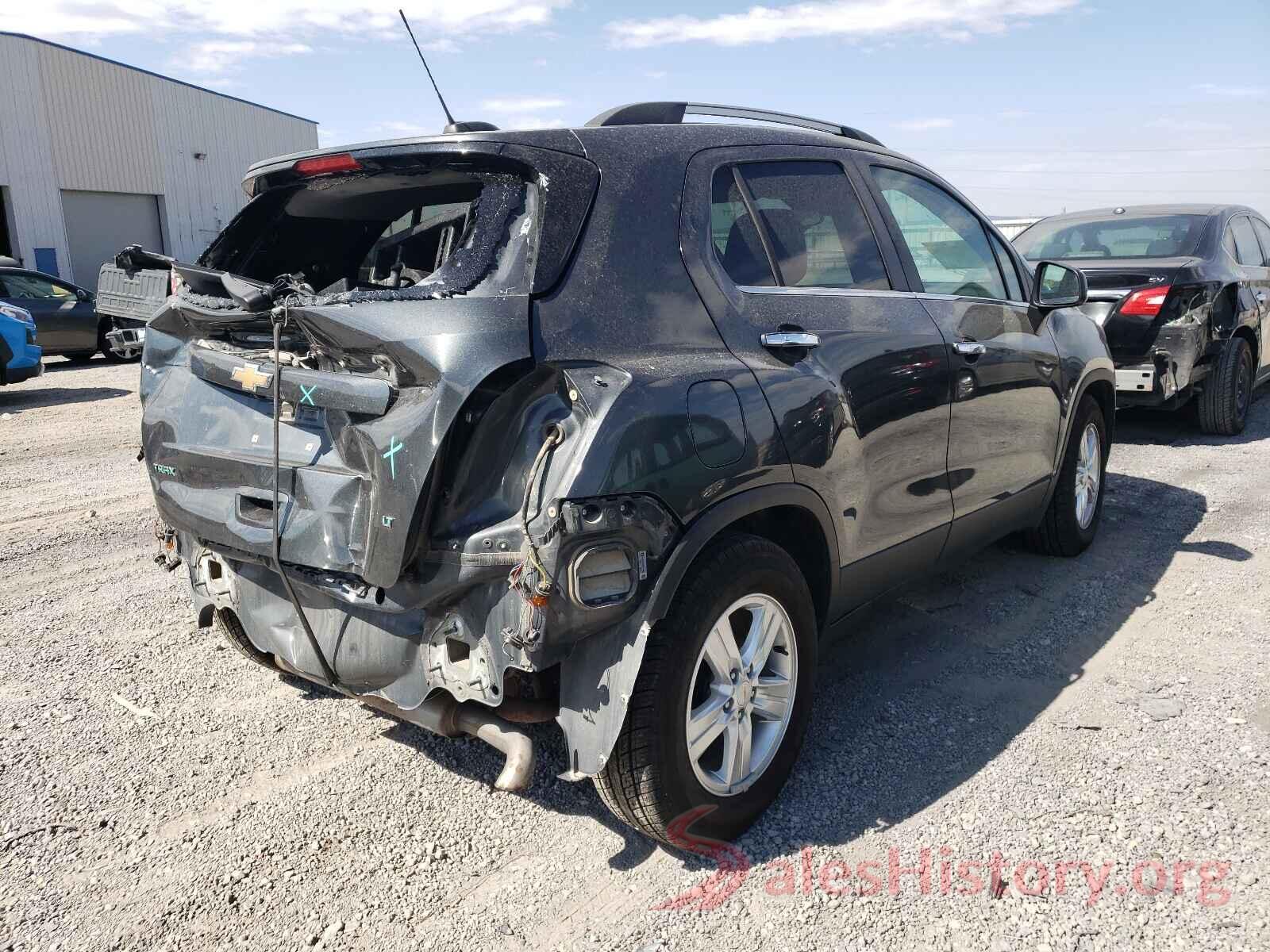 KL7CJLSB9JB721558 2018 CHEVROLET TRAX