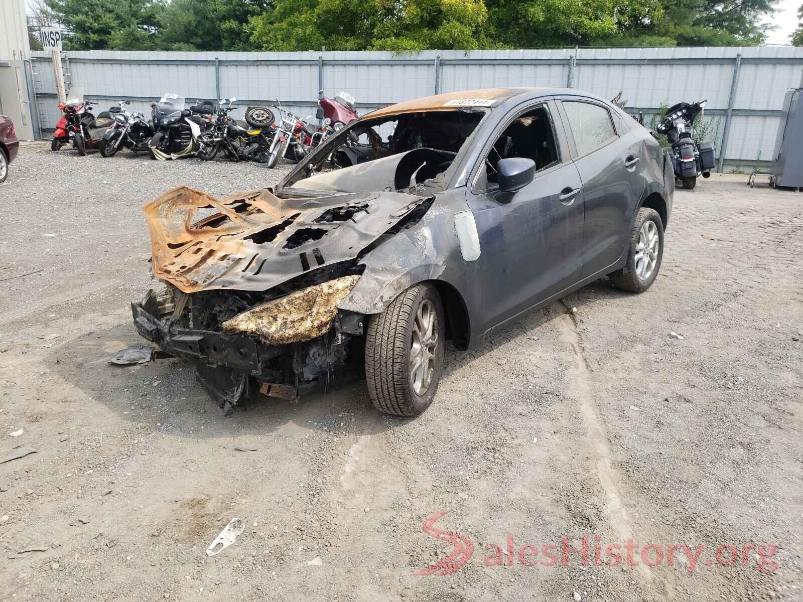 3MYDLBYVXHY172530 2017 TOYOTA YARIS