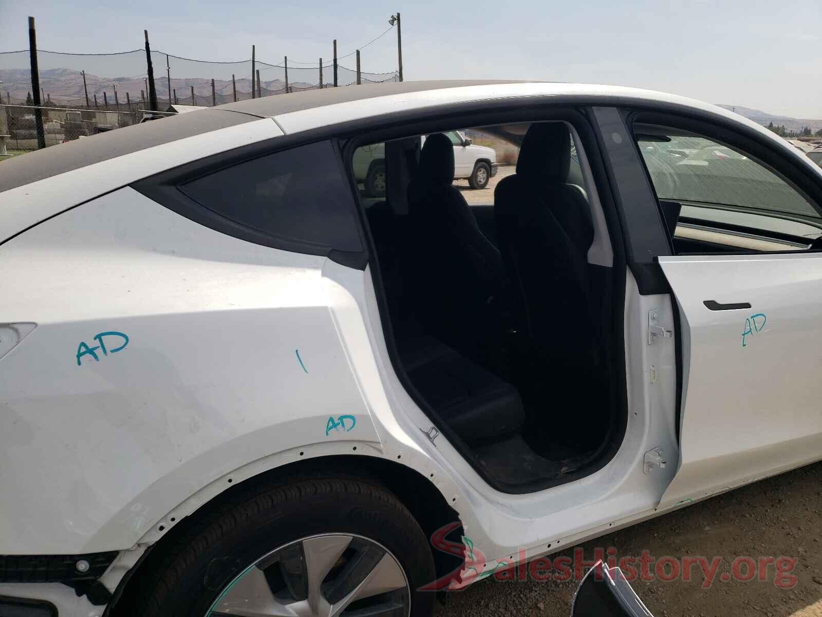 5YJYGDEE7MF157039 2021 TESLA MODEL Y