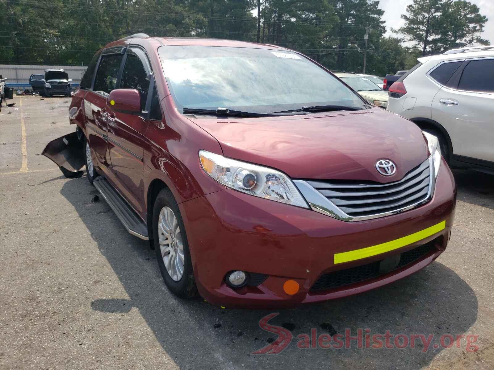 5TDYZ3DC3HS841320 2017 TOYOTA SIENNA