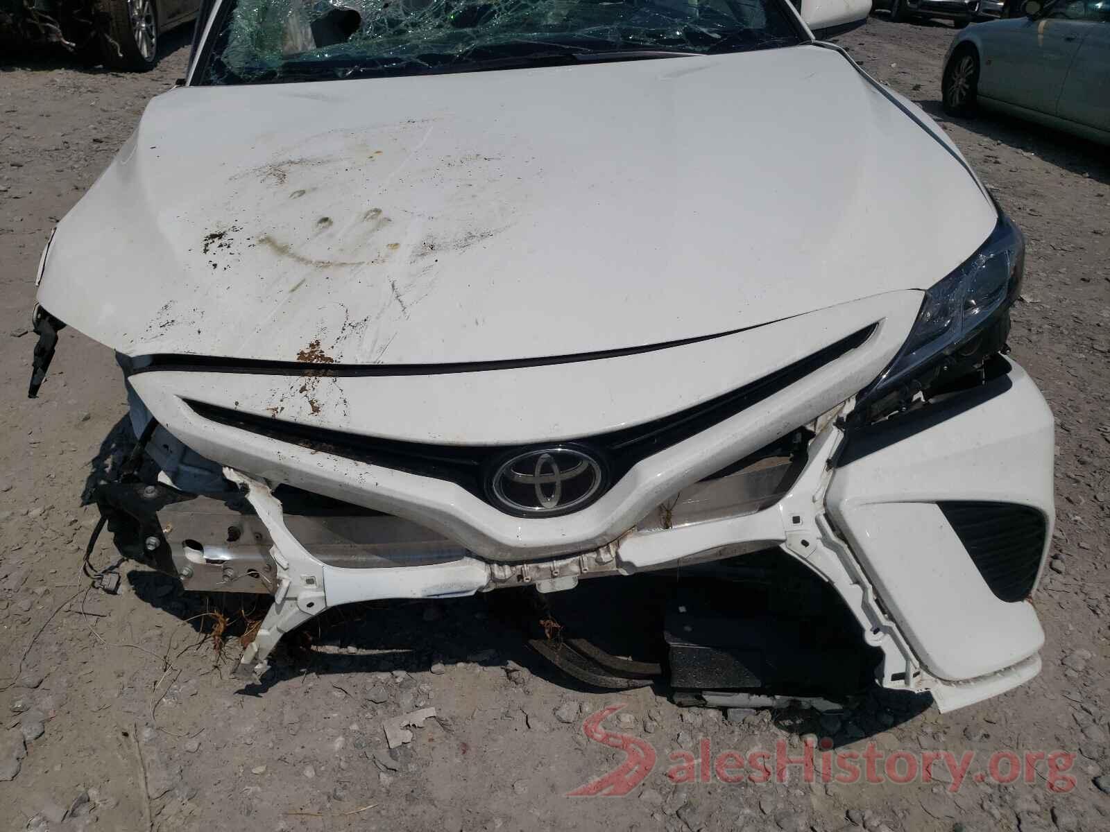 4T1B11HK1JU148407 2018 TOYOTA CAMRY