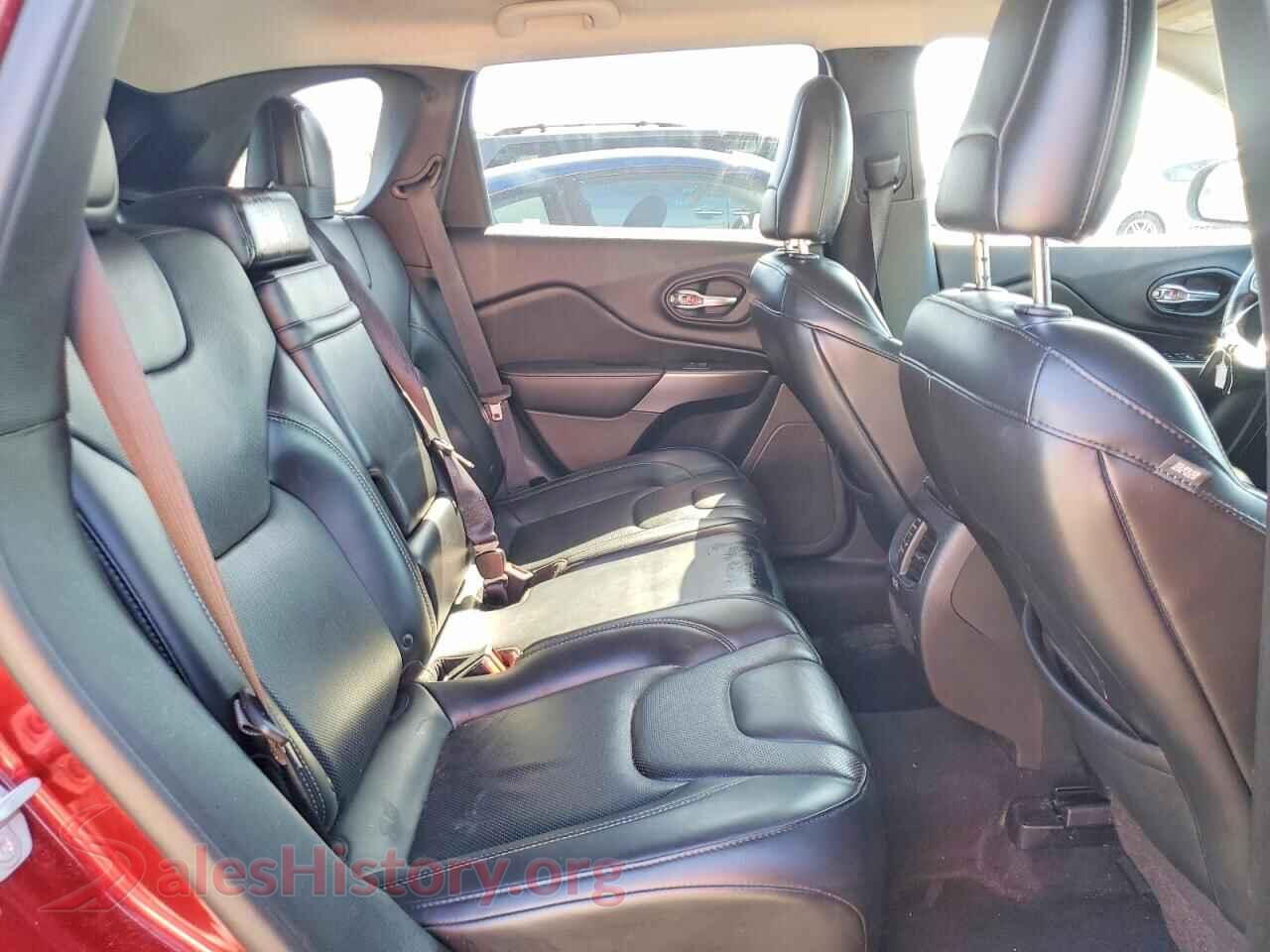 2019 JEEP CHEROKEE VIN 1C4PJMDX6KD303841, VIN plate