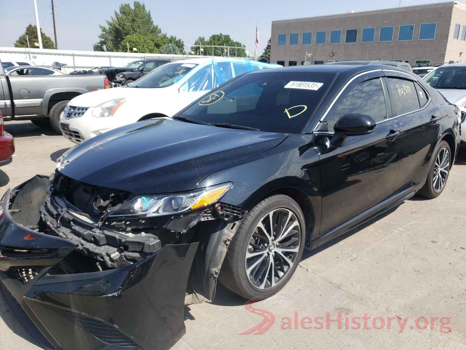 4T1B11HK9JU594952 2018 TOYOTA CAMRY