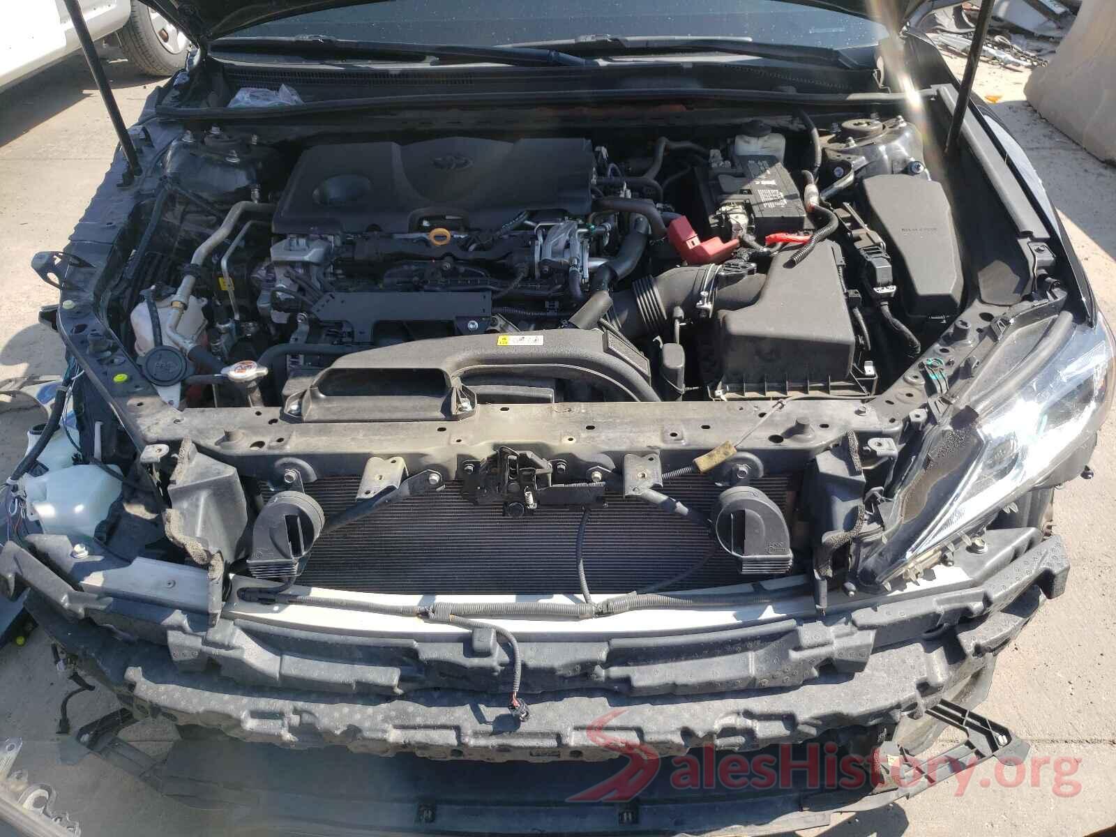 4T1B11HK9JU594952 2018 TOYOTA CAMRY