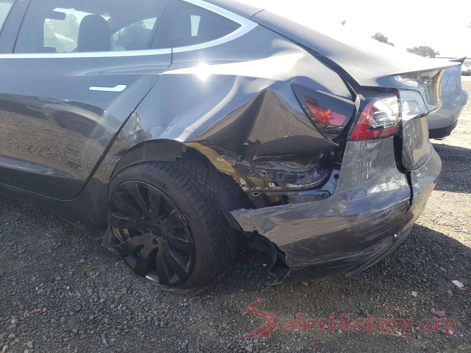 5YJ3E1EB6JF113906 2018 TESLA MODEL 3