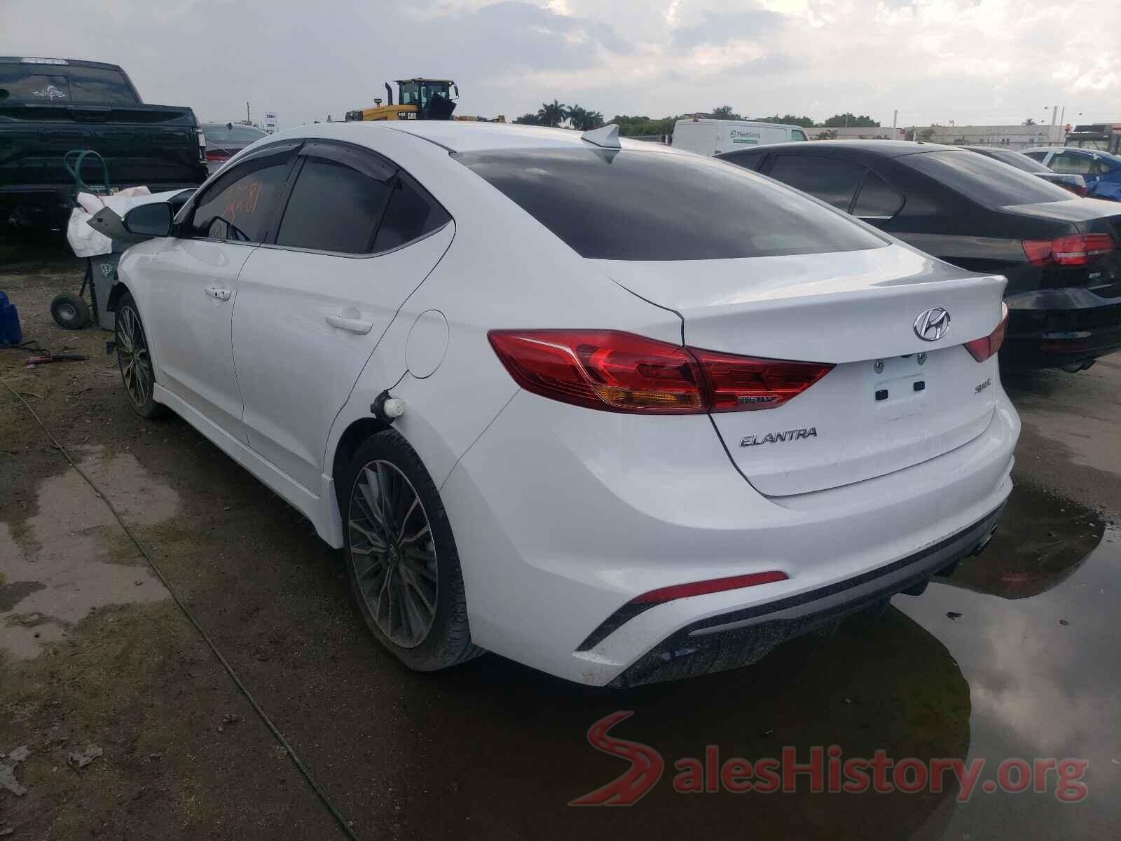 KMHD04LB5JU611864 2018 HYUNDAI ELANTRA