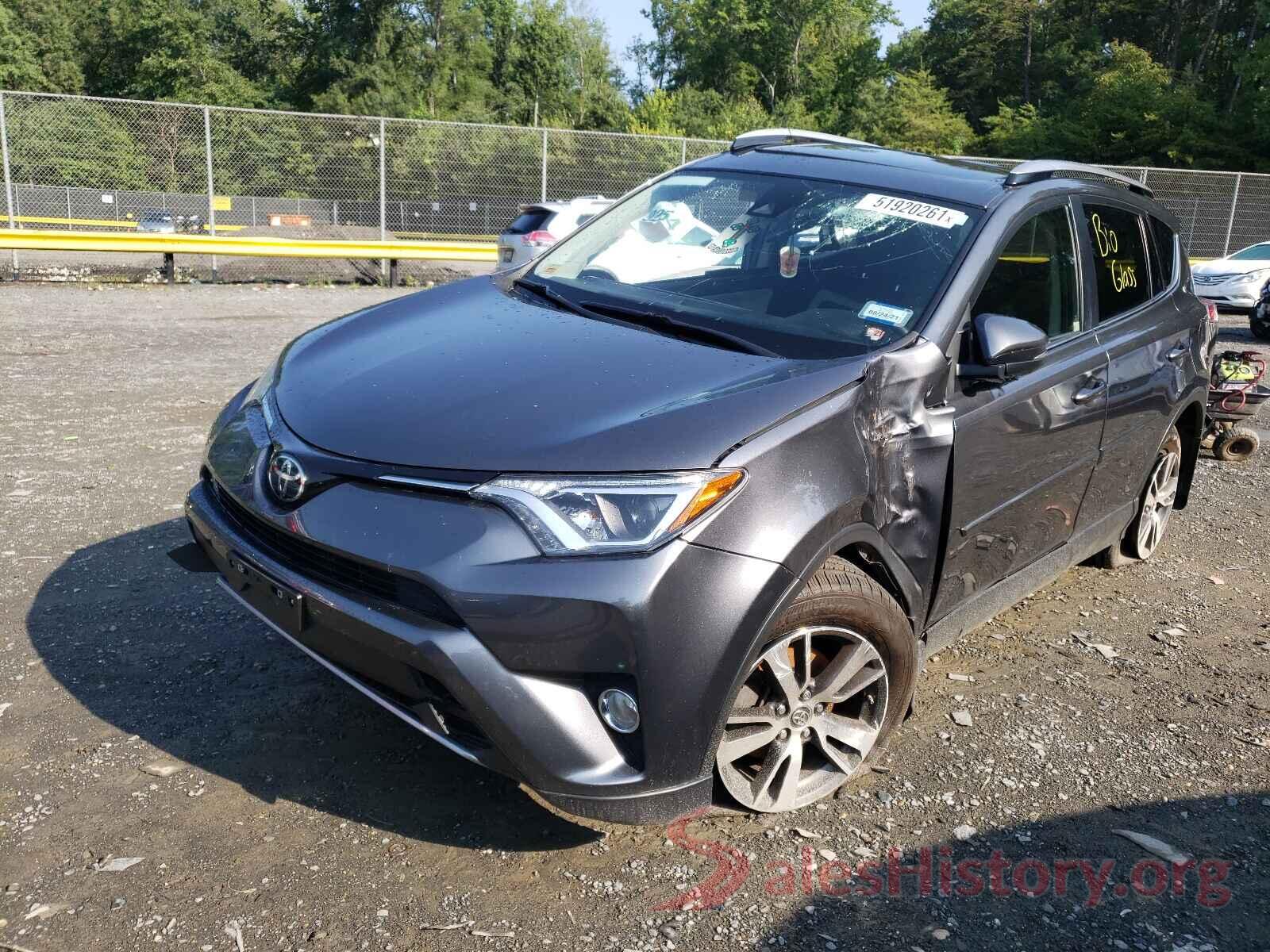 JTMRFREV3HD205296 2017 TOYOTA RAV4