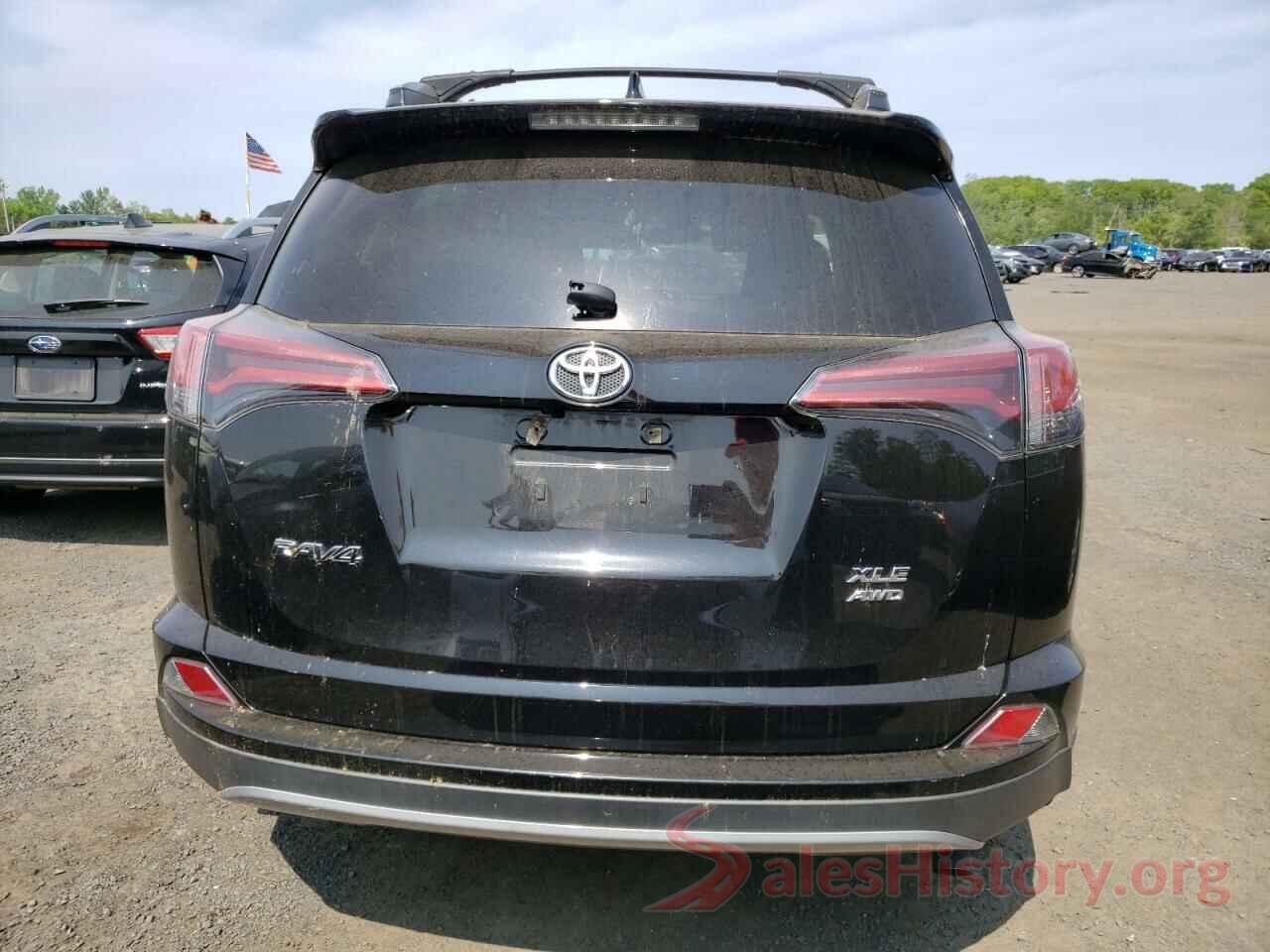 2T3RFREV6JW821938 2018 TOYOTA RAV4