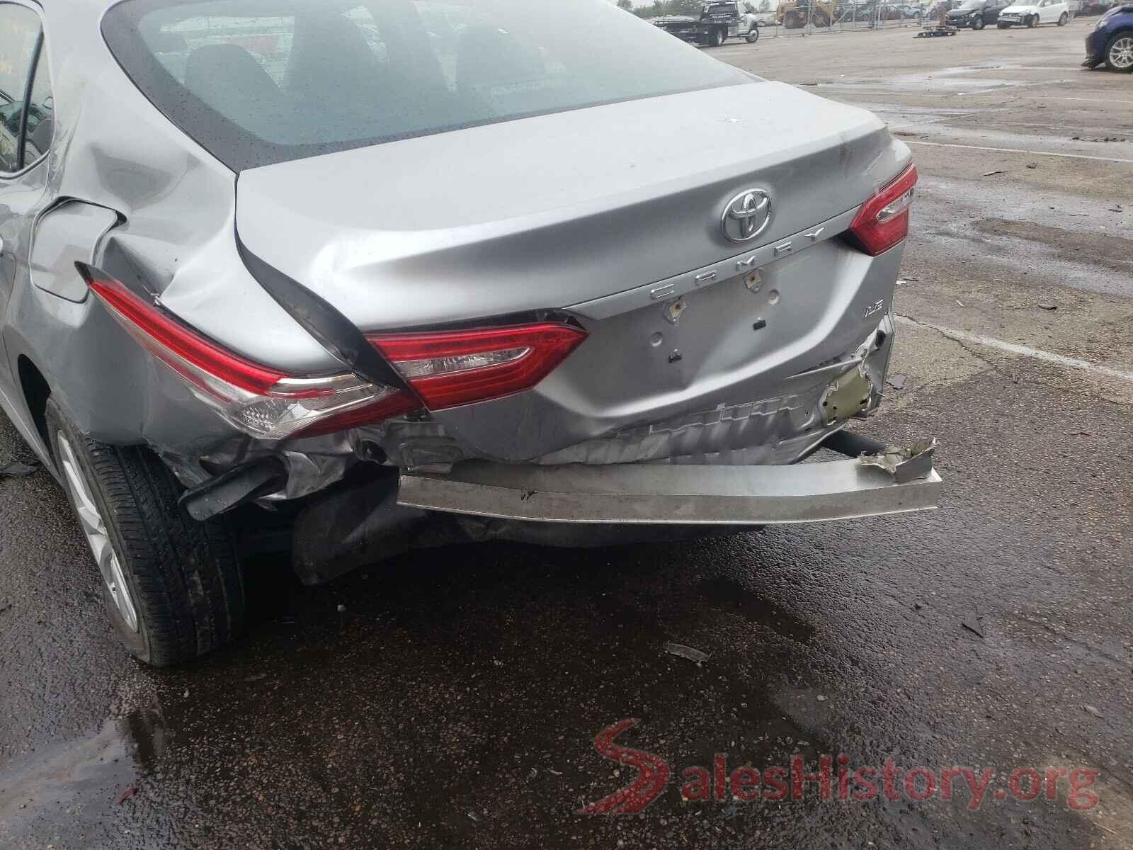 4T1B11HK1JU109221 2018 TOYOTA CAMRY