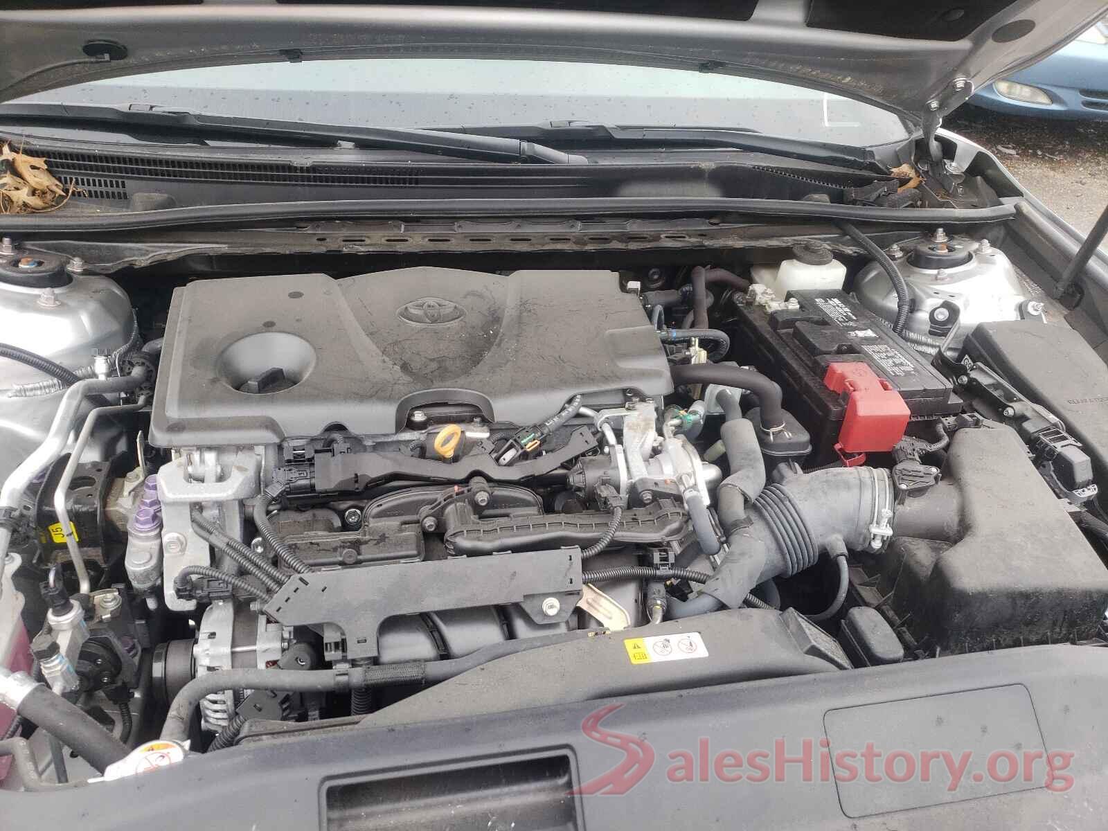 4T1B11HK1JU109221 2018 TOYOTA CAMRY