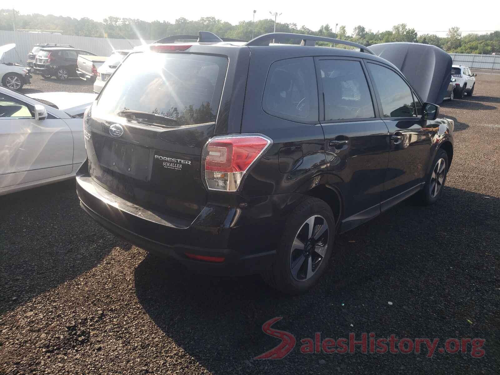 JF2SJABC5JH524512 2018 SUBARU FORESTER