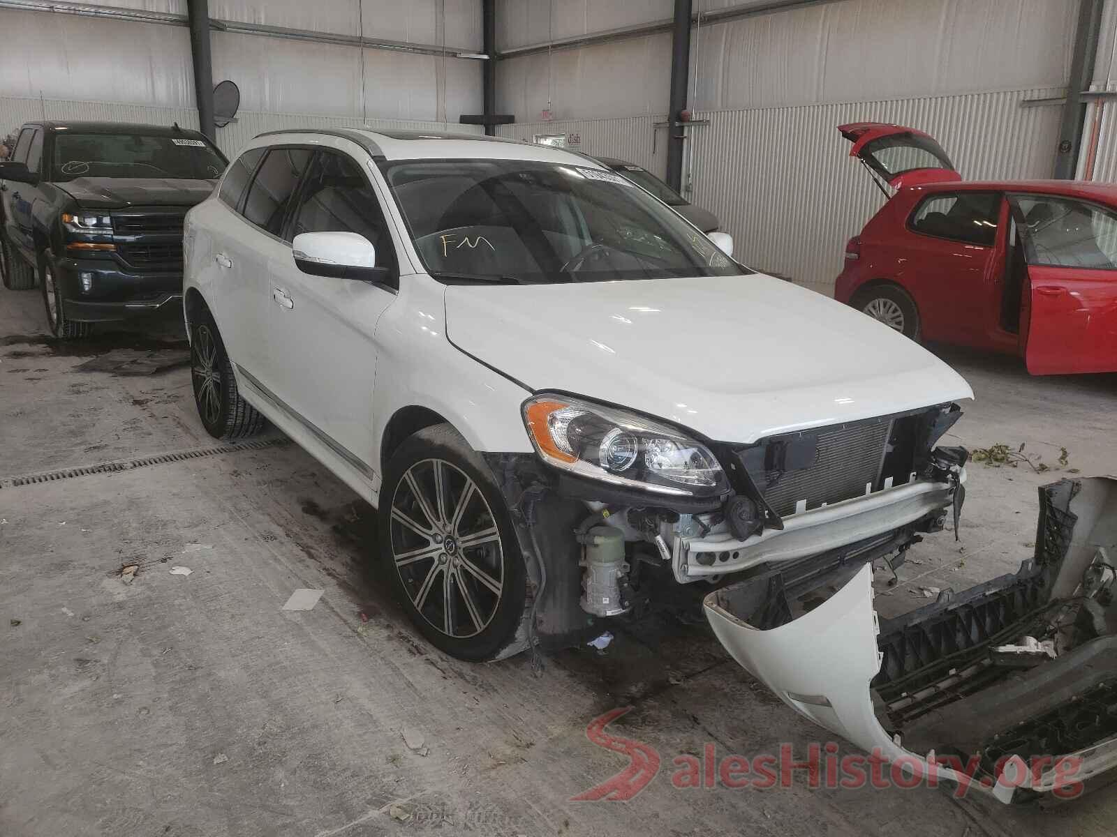 YV449MRU7H2013636 2017 VOLVO XC60