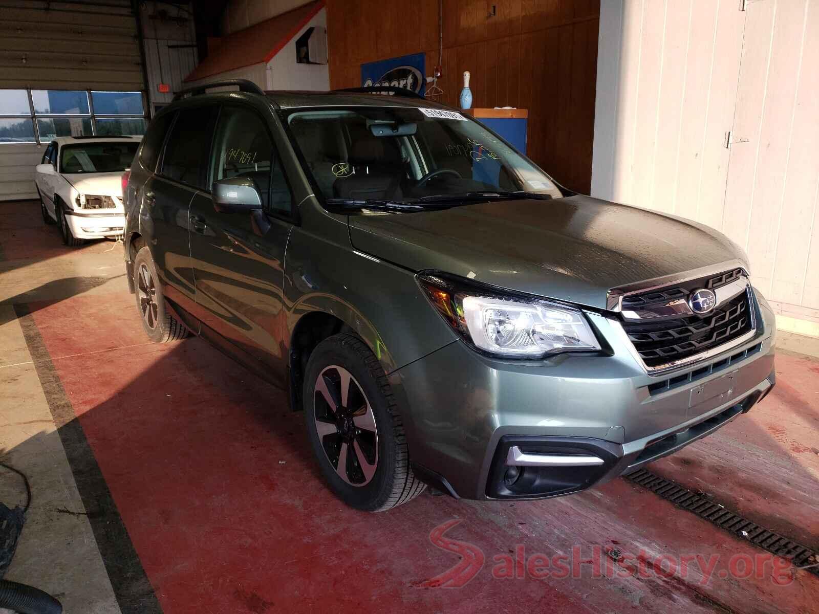 JF2SJAEC1JH563433 2018 SUBARU FORESTER