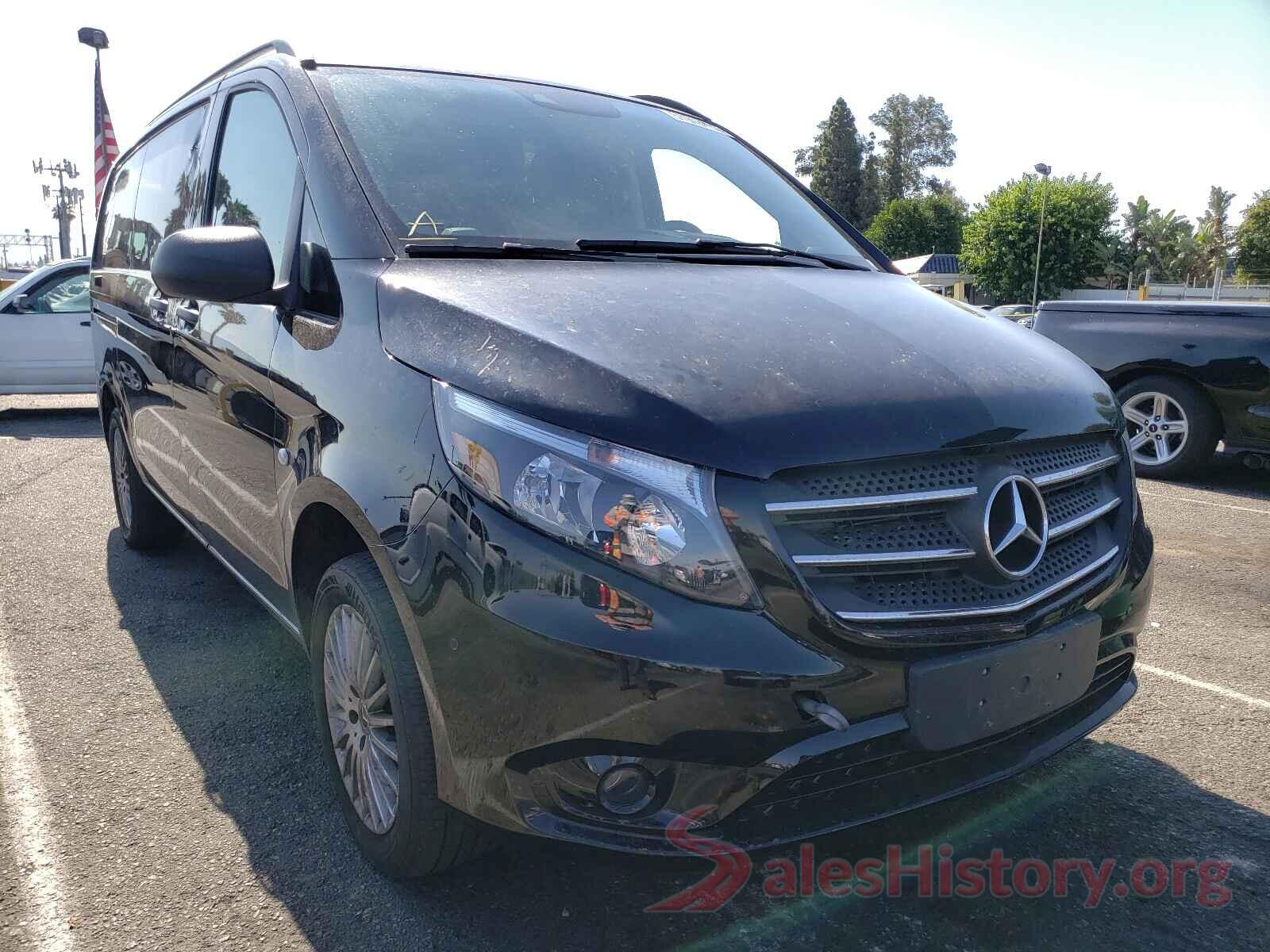 WD3PG2EA8J3452733 2018 MERCEDES-BENZ METRIS