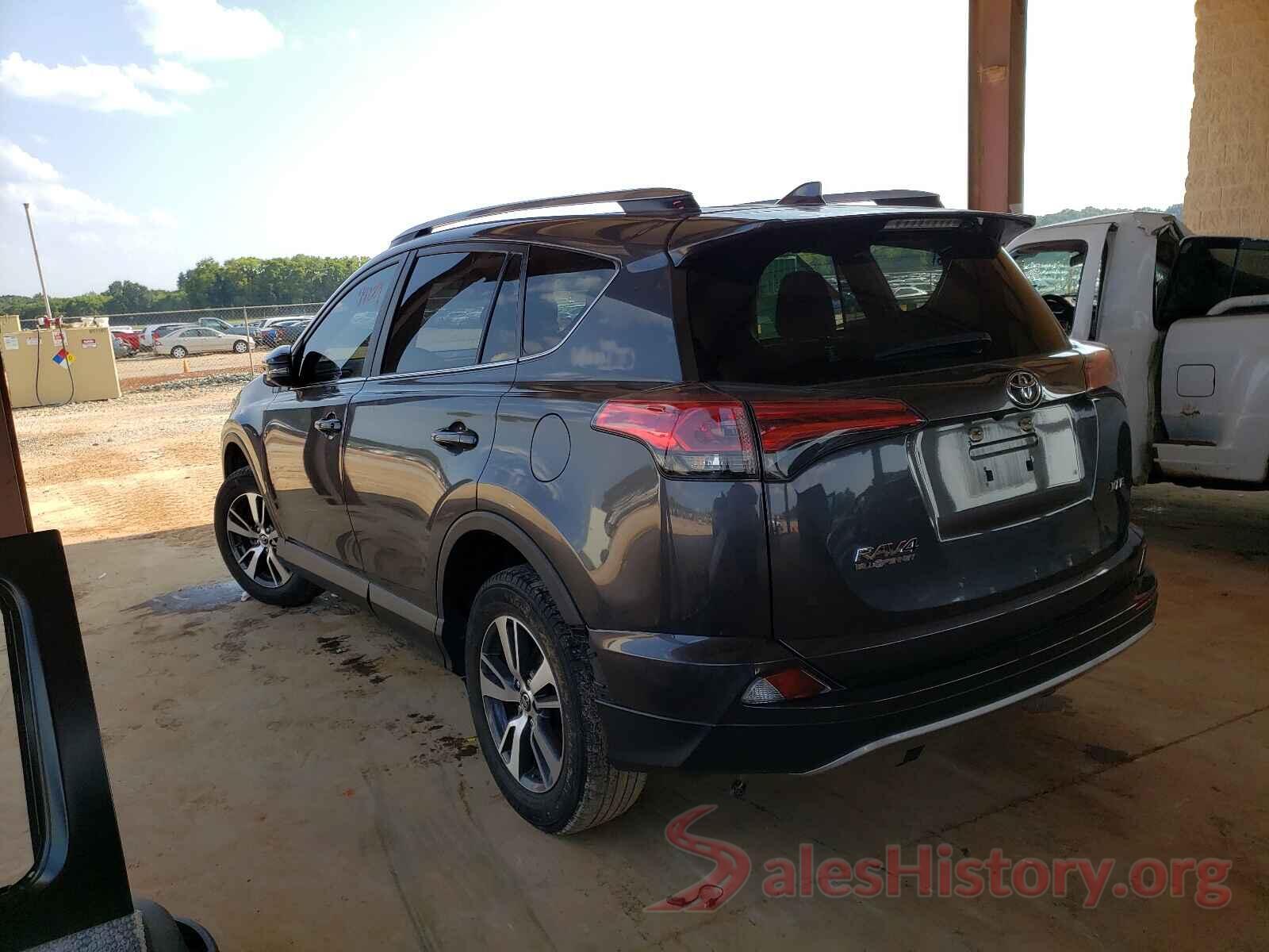 JTMWFREV8JJ194063 2018 TOYOTA RAV4