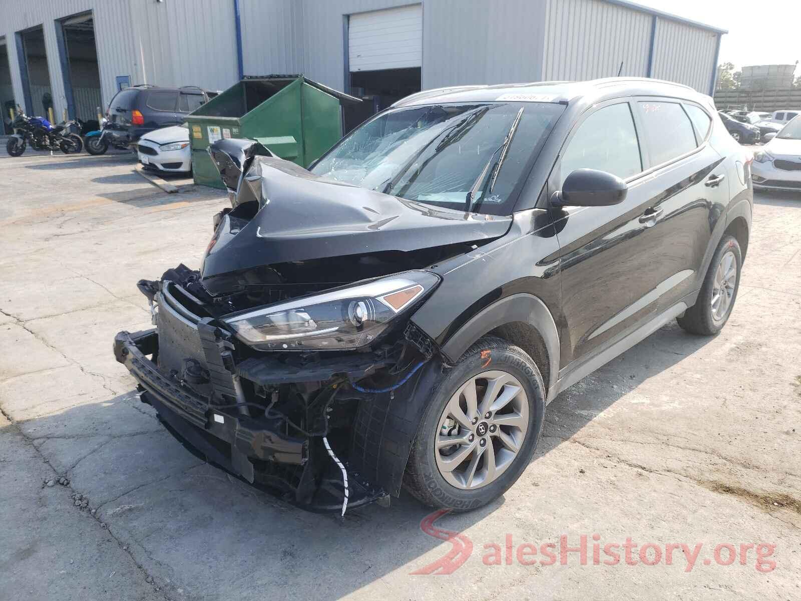 KM8J33A4XHU587175 2017 HYUNDAI TUCSON