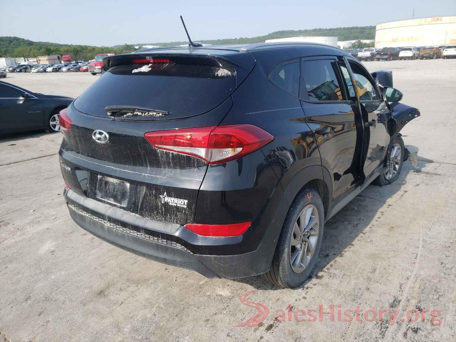 KM8J33A4XHU587175 2017 HYUNDAI TUCSON